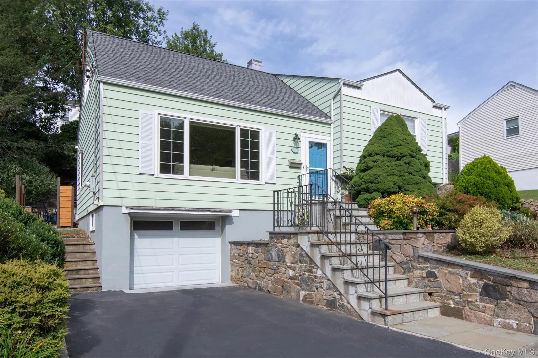 27 White Plains Avenue, Harrison, NY, 3 Bedrooms Bedrooms, 7 Rooms Rooms,1 BathroomBathrooms,Residential,For Rent,White Plains,0,1050565 27 White Plains Avenue, Harrison, NY, 3 Bedrooms Bedrooms, 7 Rooms Rooms,1 BathroomBathrooms,Residential,For Rent,White Plains,0,1050565