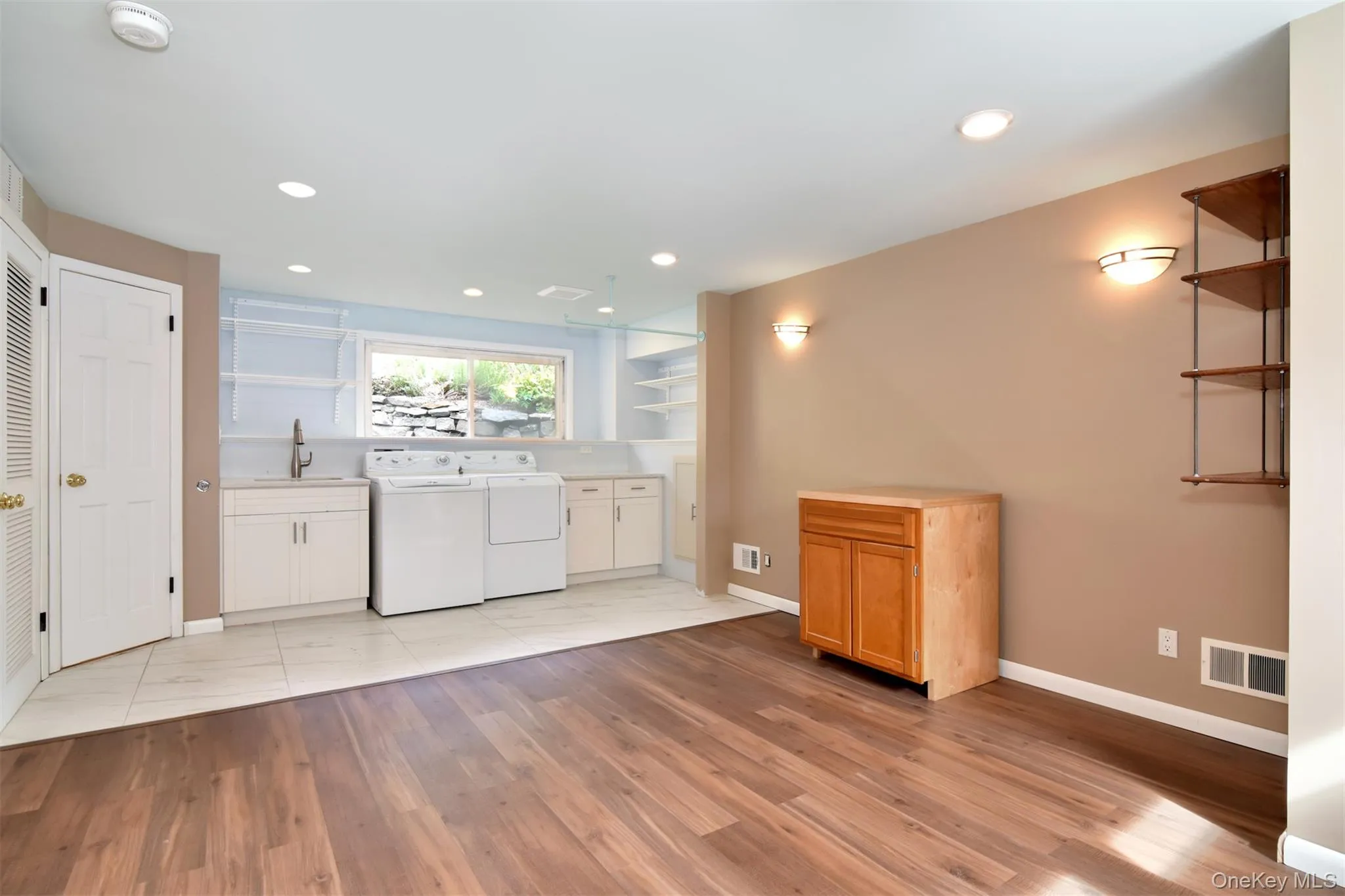27 White Plains Avenue, Harrison, NY, 3 Bedrooms Bedrooms, 7 Rooms Rooms,1 BathroomBathrooms,Residential,For Rent,White Plains,0,1050565 27 White Plains Avenue, Harrison, NY, 3 Bedrooms Bedrooms, 7 Rooms Rooms,1 BathroomBathrooms,Residential,For Rent,White Plains,0,1050565