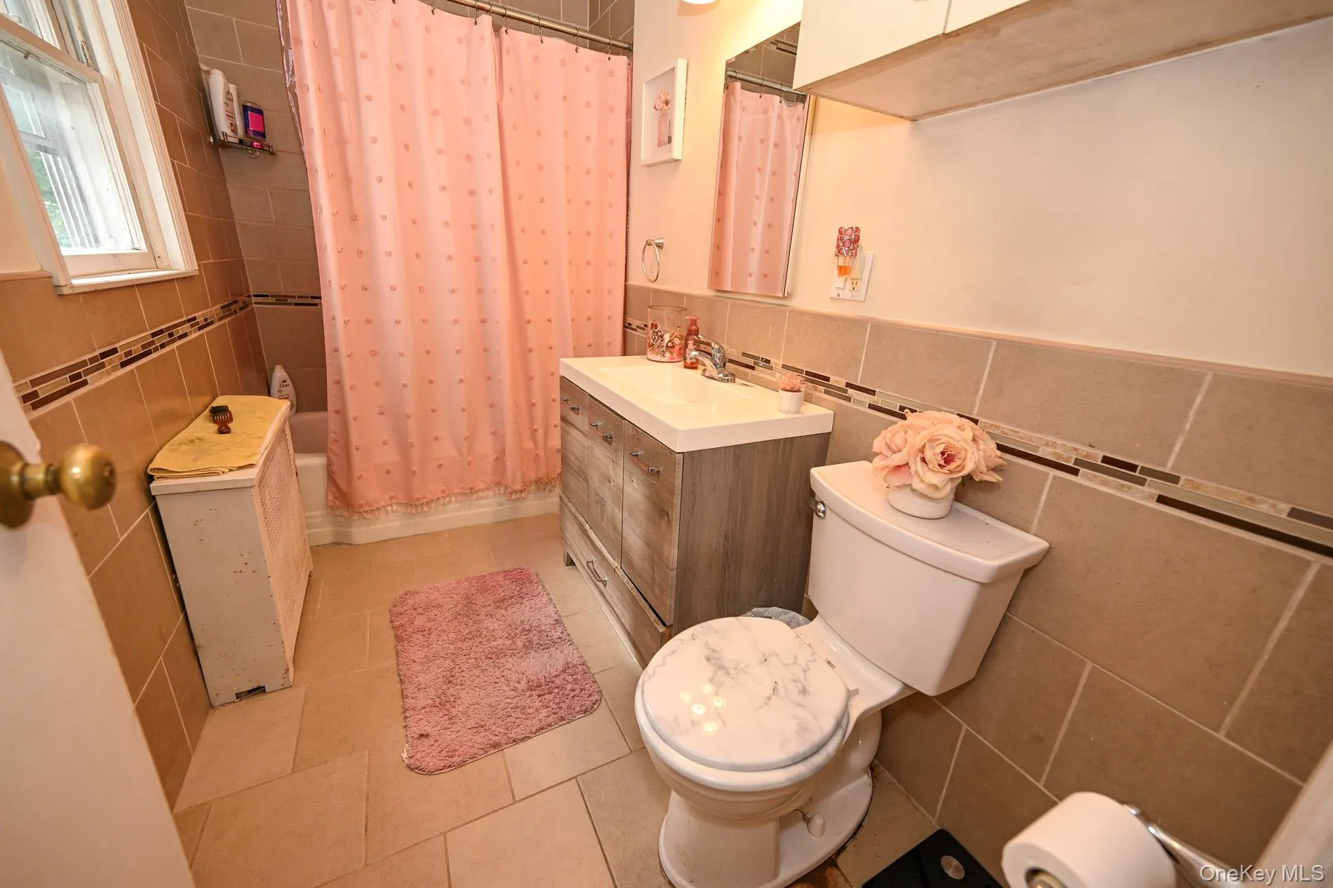 41 Porter Street, Hempstead, NY, 3 Bedrooms Bedrooms, 5 Rooms Rooms,1 BathroomBathrooms,Residential,For Rent,Porter,0,1050566 41 Porter Street, Hempstead, NY, 3 Bedrooms Bedrooms, 5 Rooms Rooms,1 BathroomBathrooms,Residential,For Rent,Porter,0,1050566