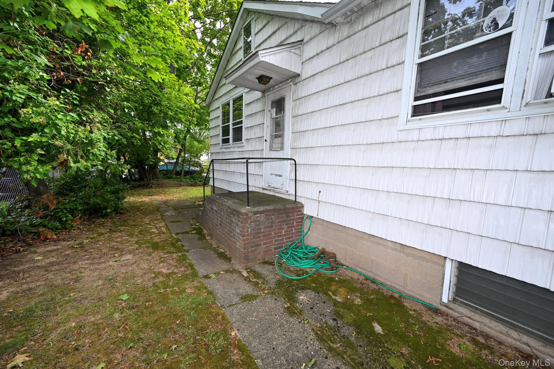 41 Porter Street, Hempstead, NY, 3 Bedrooms Bedrooms, 5 Rooms Rooms,1 BathroomBathrooms,Residential,For Rent,Porter,0,1050566 41 Porter Street, Hempstead, NY, 3 Bedrooms Bedrooms, 5 Rooms Rooms,1 BathroomBathrooms,Residential,For Rent,Porter,0,1050566