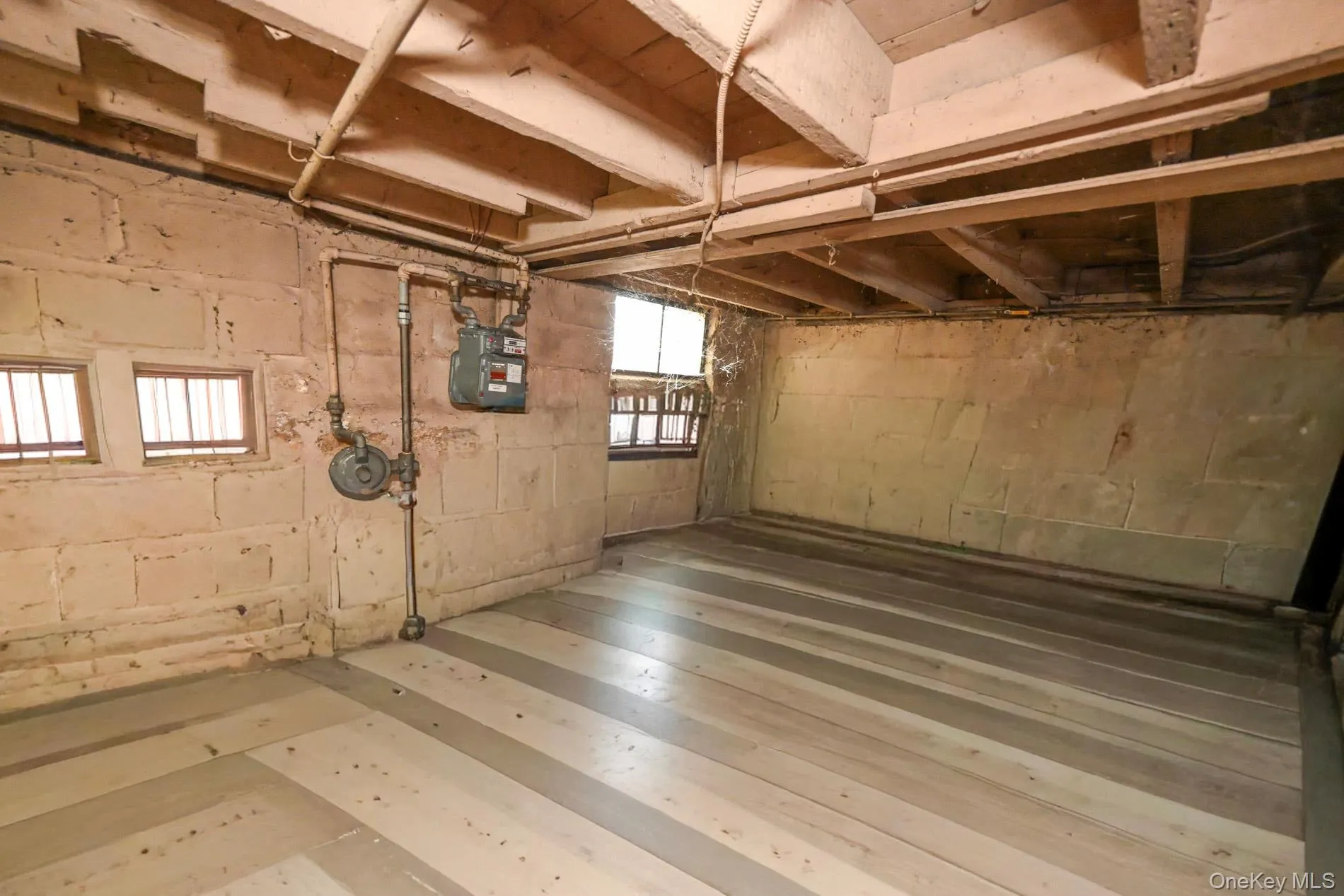41 Porter Street, Hempstead, NY, 3 Bedrooms Bedrooms, 5 Rooms Rooms,1 BathroomBathrooms,Residential,For Rent,Porter,0,1050566 41 Porter Street, Hempstead, NY, 3 Bedrooms Bedrooms, 5 Rooms Rooms,1 BathroomBathrooms,Residential,For Rent,Porter,0,1050566
