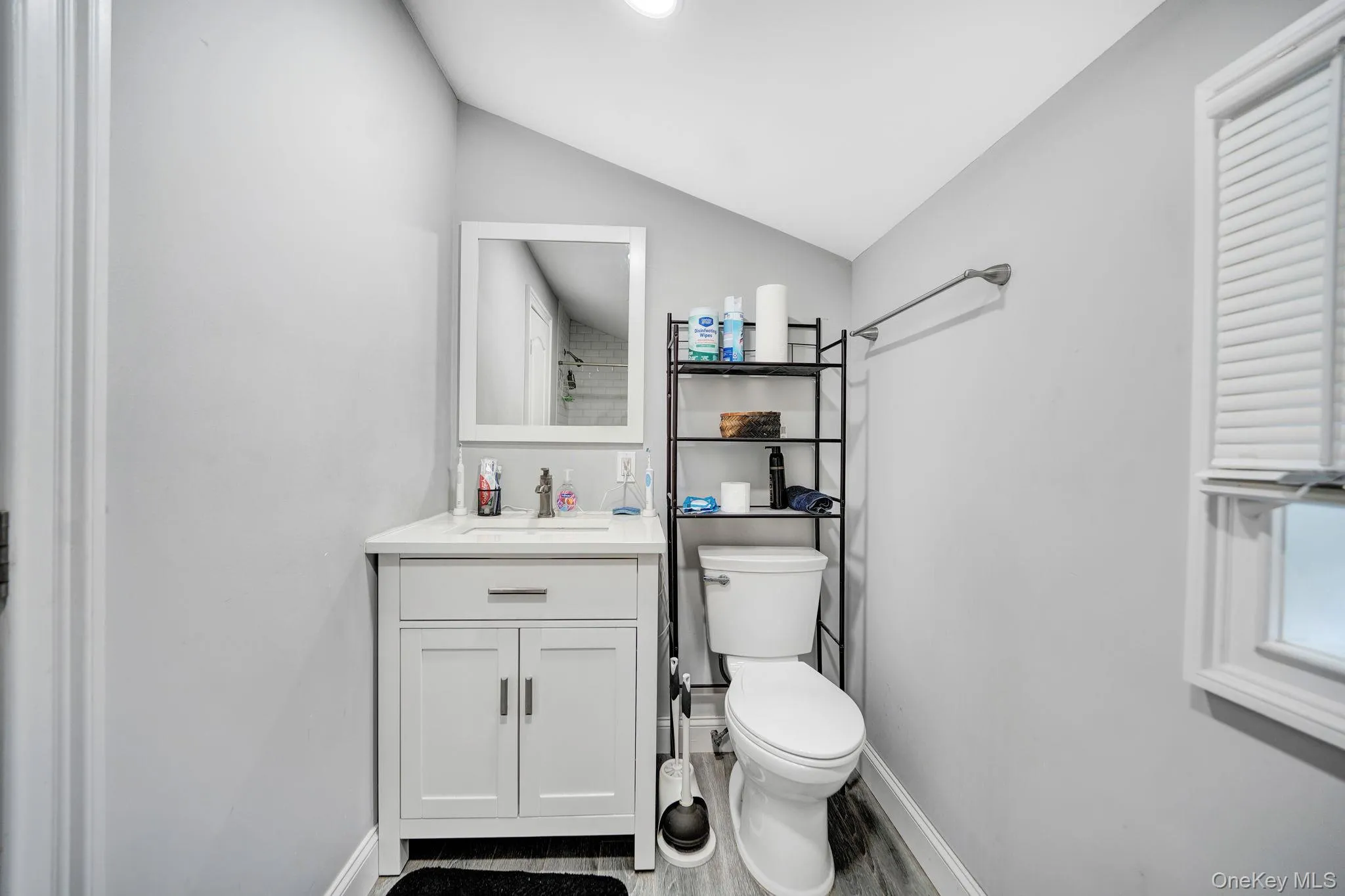 110 Park Avenue, Islip, NY, 4 Bedrooms Bedrooms, 7 Rooms Rooms,2 BathroomsBathrooms,Residential,For Rent,Park,0,1050572 110 Park Avenue, Islip, NY, 4 Bedrooms Bedrooms, 7 Rooms Rooms,2 BathroomsBathrooms,Residential,For Rent,Park,0,1050572