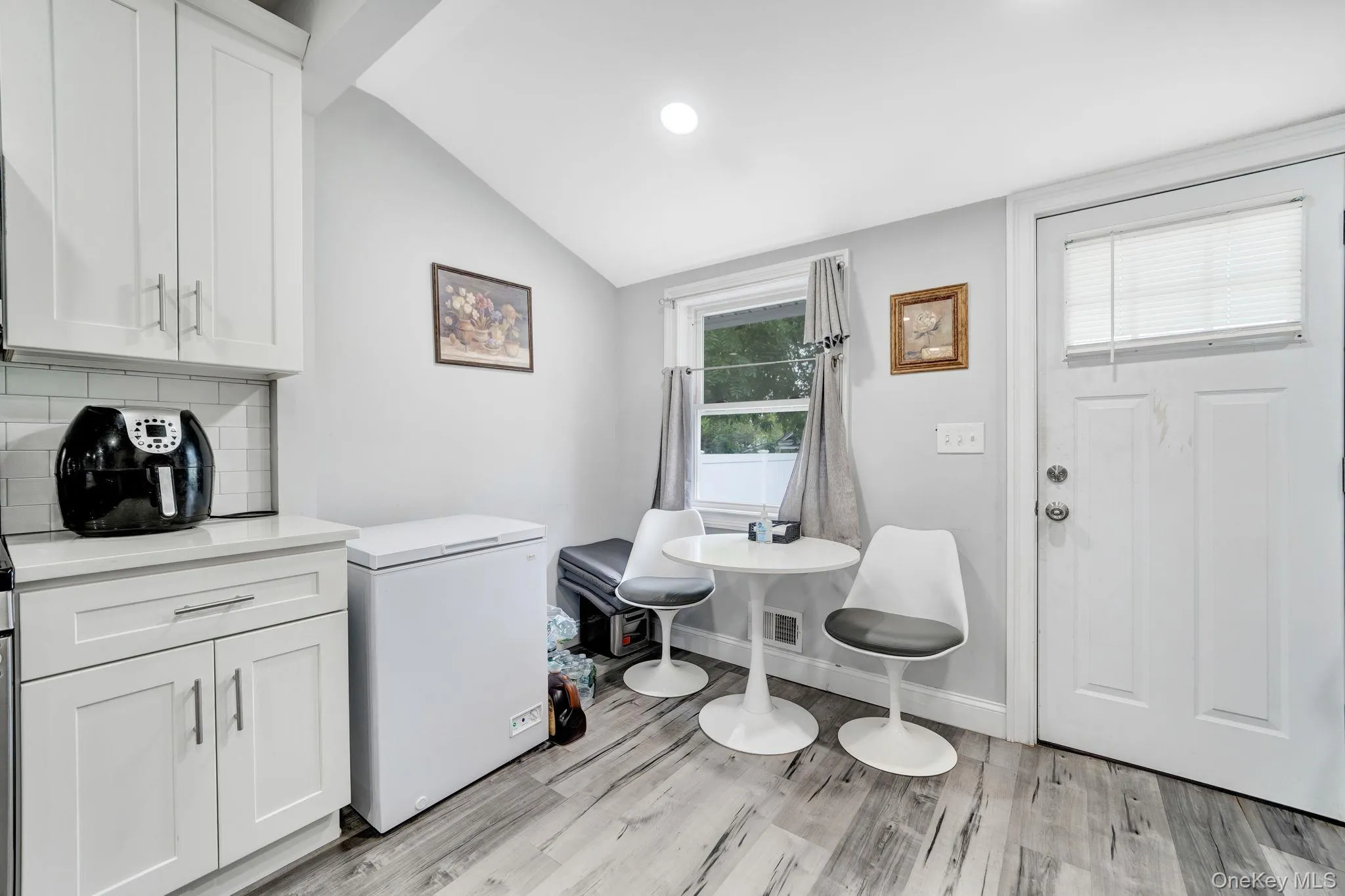 110 Park Avenue, Islip, NY, 4 Bedrooms Bedrooms, 7 Rooms Rooms,2 BathroomsBathrooms,Residential,For Rent,Park,0,1050572 110 Park Avenue, Islip, NY, 4 Bedrooms Bedrooms, 7 Rooms Rooms,2 BathroomsBathrooms,Residential,For Rent,Park,0,1050572