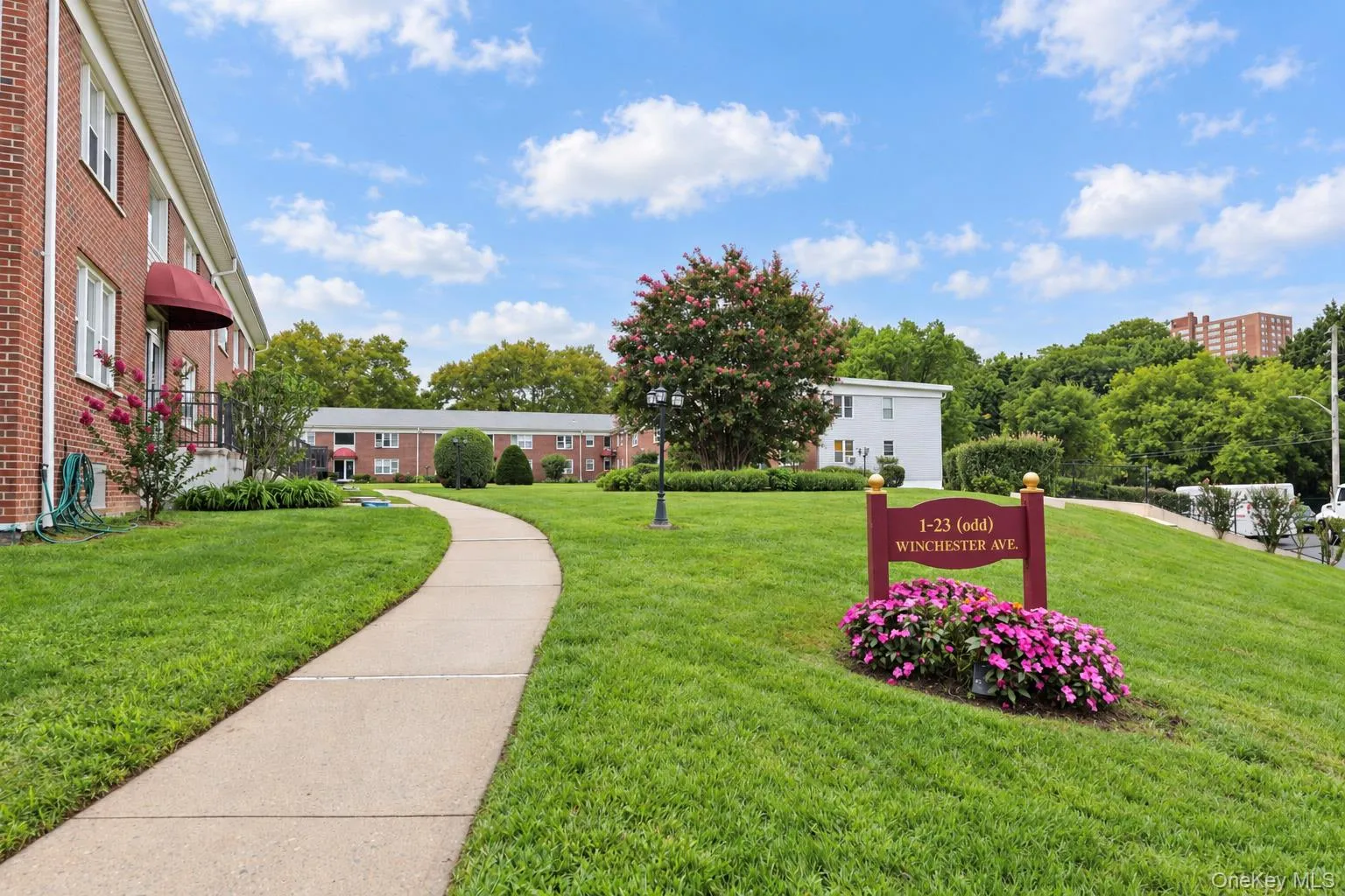 Walkway from parking areas to 15 Winchester Walkway from parking areas to 15 Winchester