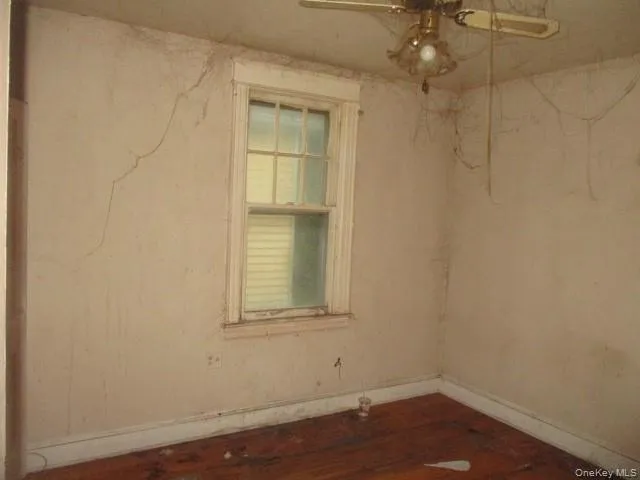98 Marine Street, New York, NY, 3 Bedrooms Bedrooms, 7 Rooms Rooms,1 BathroomBathrooms,Residential,For Rent,Marine,0,1050575 98 Marine Street, New York, NY, 3 Bedrooms Bedrooms, 7 Rooms Rooms,1 BathroomBathrooms,Residential,For Rent,Marine,0,1050575