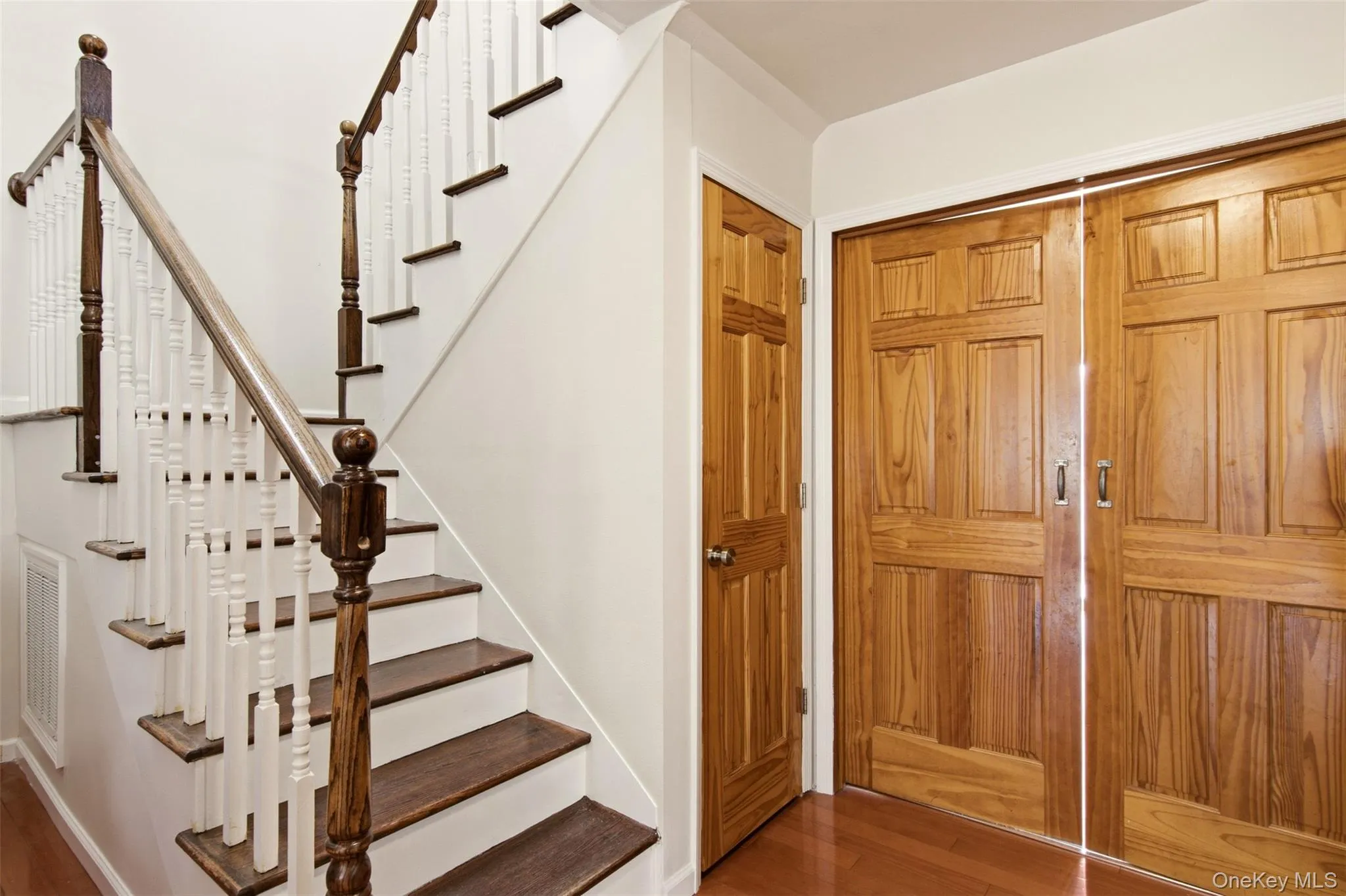 109 Gordon Avenue, North Hempstead, NY, 5 Bedrooms Bedrooms, 8 Rooms Rooms,3 BathroomsBathrooms,Residential,For Rent,Gordon,0,1050577 109 Gordon Avenue, North Hempstead, NY, 5 Bedrooms Bedrooms, 8 Rooms Rooms,3 BathroomsBathrooms,Residential,For Rent,Gordon,0,1050577