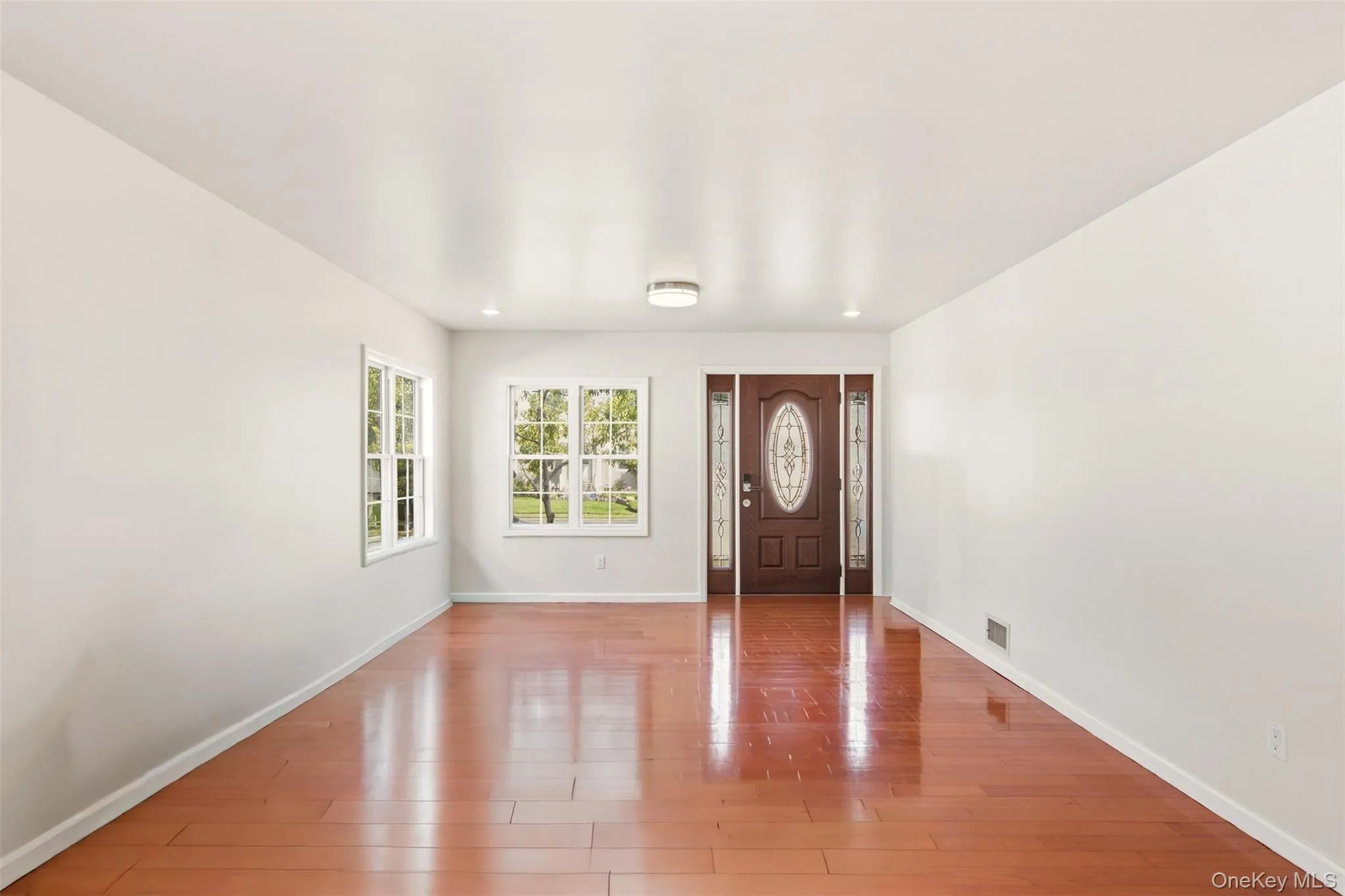 109 Gordon Avenue, North Hempstead, NY, 5 Bedrooms Bedrooms, 8 Rooms Rooms,3 BathroomsBathrooms,Residential,For Rent,Gordon,0,1050577 109 Gordon Avenue, North Hempstead, NY, 5 Bedrooms Bedrooms, 8 Rooms Rooms,3 BathroomsBathrooms,Residential,For Rent,Gordon,0,1050577
