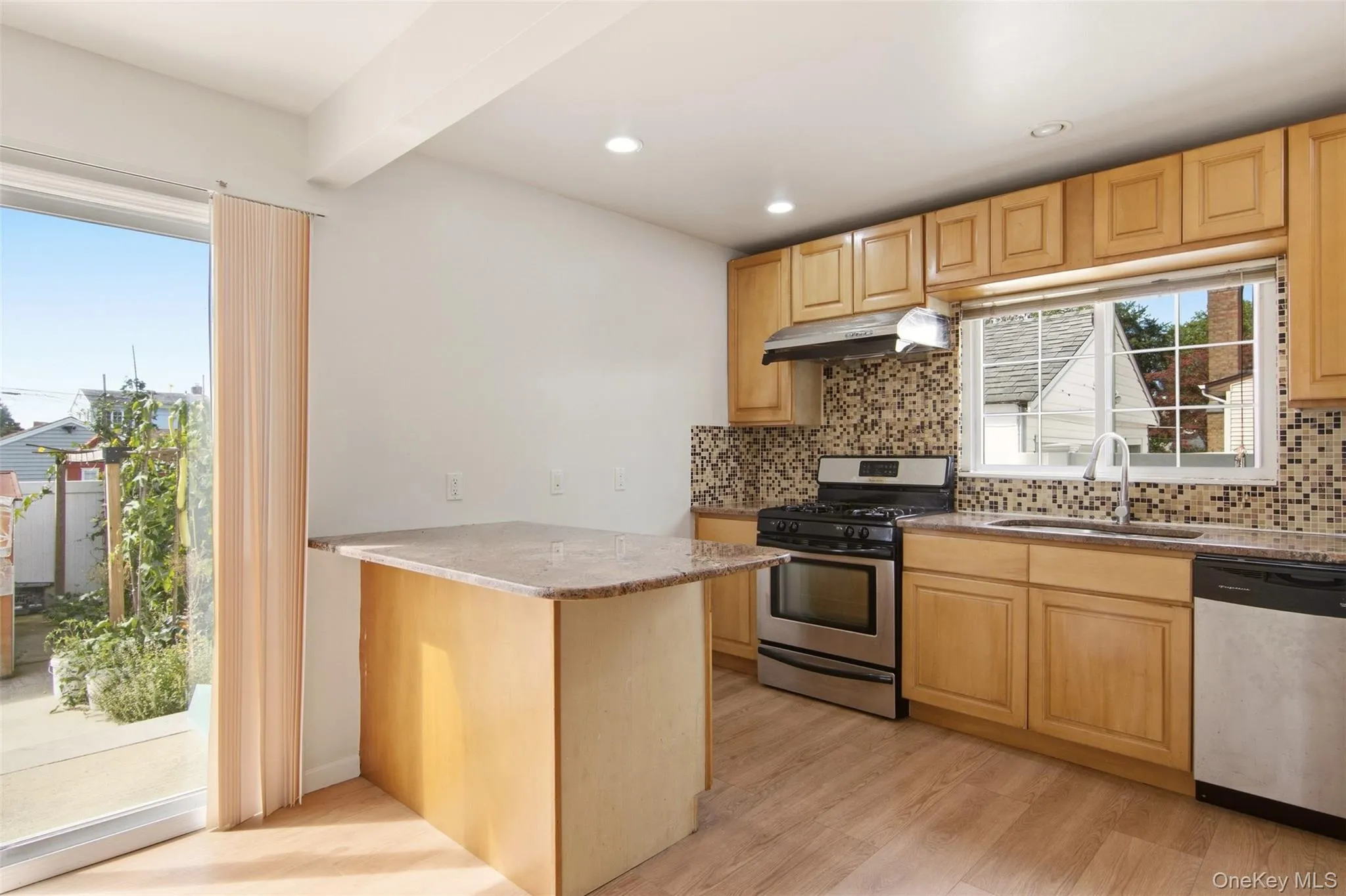 109 Gordon Avenue, North Hempstead, NY, 5 Bedrooms Bedrooms, 8 Rooms Rooms,3 BathroomsBathrooms,Residential,For Rent,Gordon,0,1050577 109 Gordon Avenue, North Hempstead, NY, 5 Bedrooms Bedrooms, 8 Rooms Rooms,3 BathroomsBathrooms,Residential,For Rent,Gordon,0,1050577