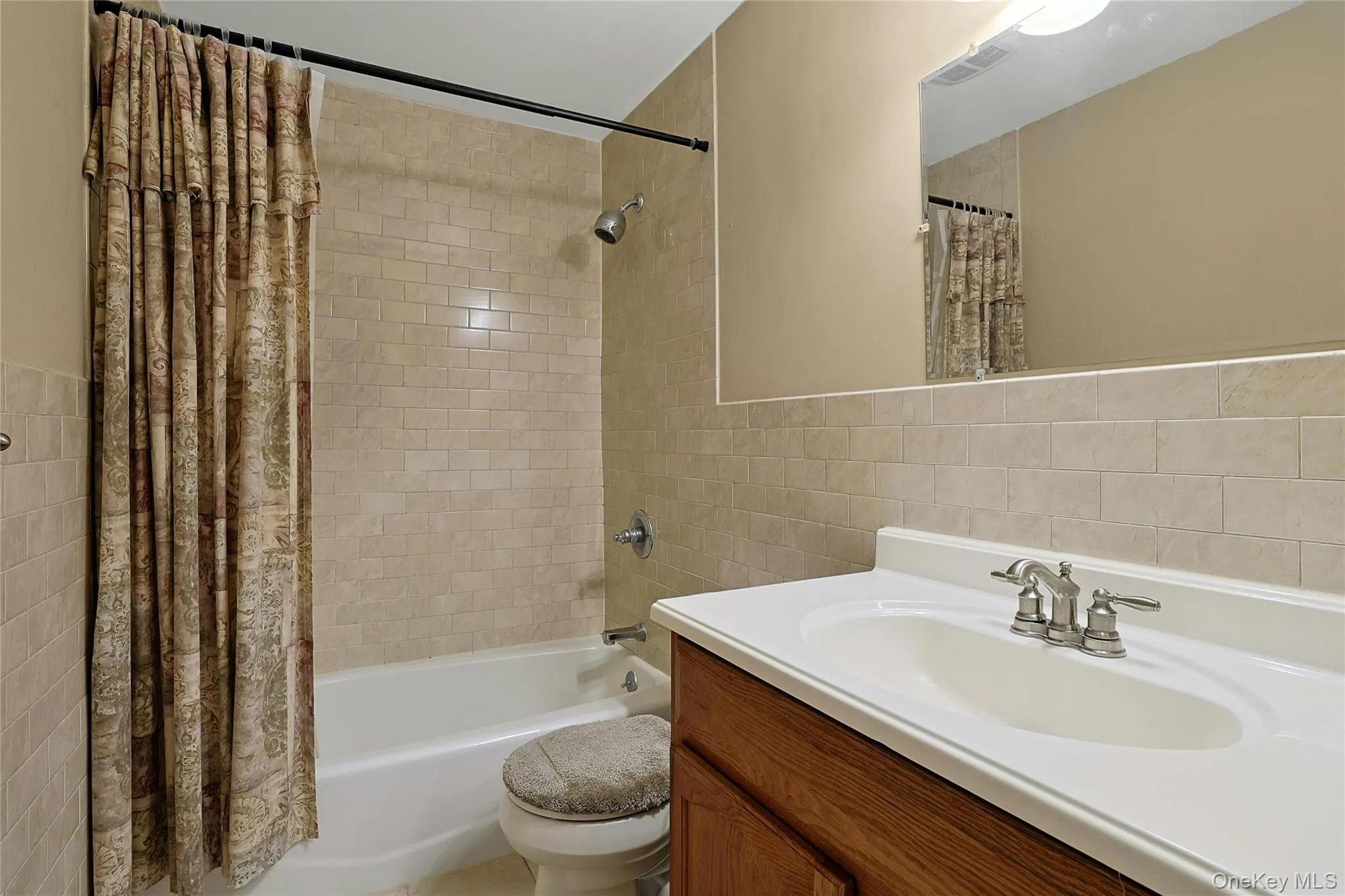 3 Five Oaks Lane, Clarkstown, NY, 4 Bedrooms Bedrooms, 13 Rooms Rooms,3 BathroomsBathrooms,Residential,For Rent,Five Oaks,0,1050581 3 Five Oaks Lane, Clarkstown, NY, 4 Bedrooms Bedrooms, 13 Rooms Rooms,3 BathroomsBathrooms,Residential,For Rent,Five Oaks,0,1050581