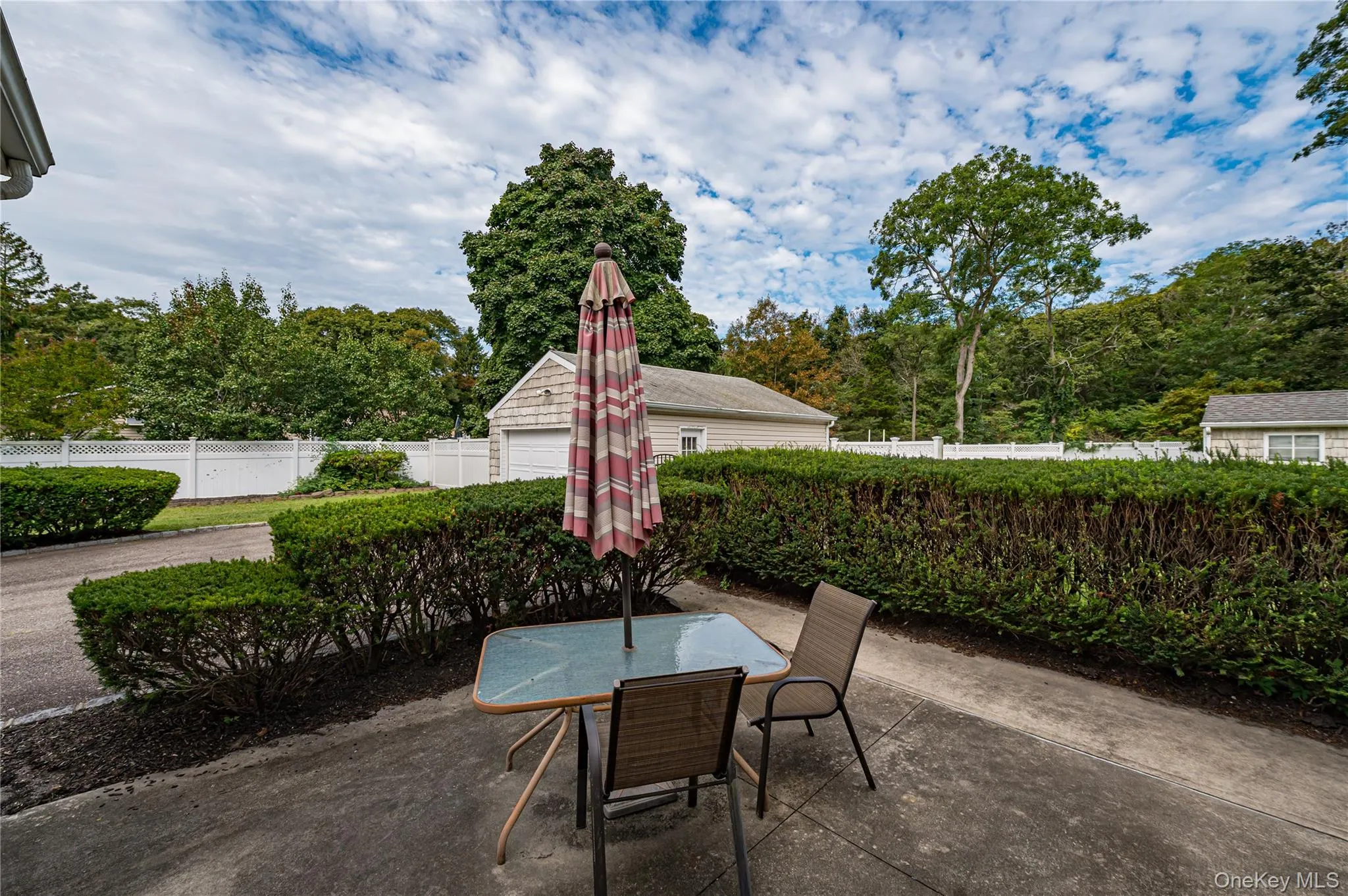 63 Barretts Avenue, Brookhaven, NY, 5 Bedrooms Bedrooms, 9 Rooms Rooms,2 BathroomsBathrooms,Residential,For Rent,Barretts,0,1050582 63 Barretts Avenue, Brookhaven, NY, 5 Bedrooms Bedrooms, 9 Rooms Rooms,2 BathroomsBathrooms,Residential,For Rent,Barretts,0,1050582