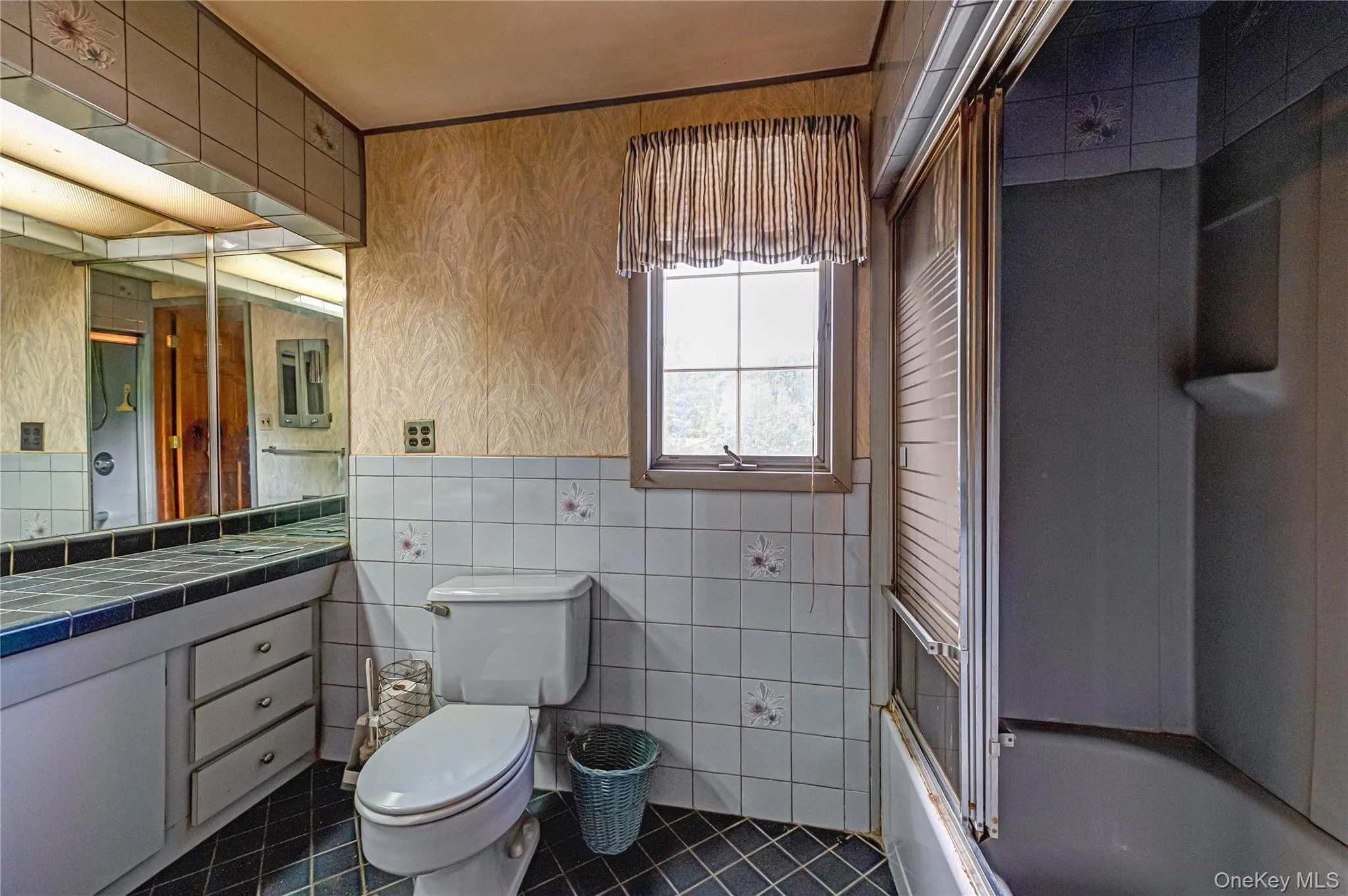 63 Barretts Avenue, Brookhaven, NY, 5 Bedrooms Bedrooms, 9 Rooms Rooms,2 BathroomsBathrooms,Residential,For Rent,Barretts,0,1050582 63 Barretts Avenue, Brookhaven, NY, 5 Bedrooms Bedrooms, 9 Rooms Rooms,2 BathroomsBathrooms,Residential,For Rent,Barretts,0,1050582