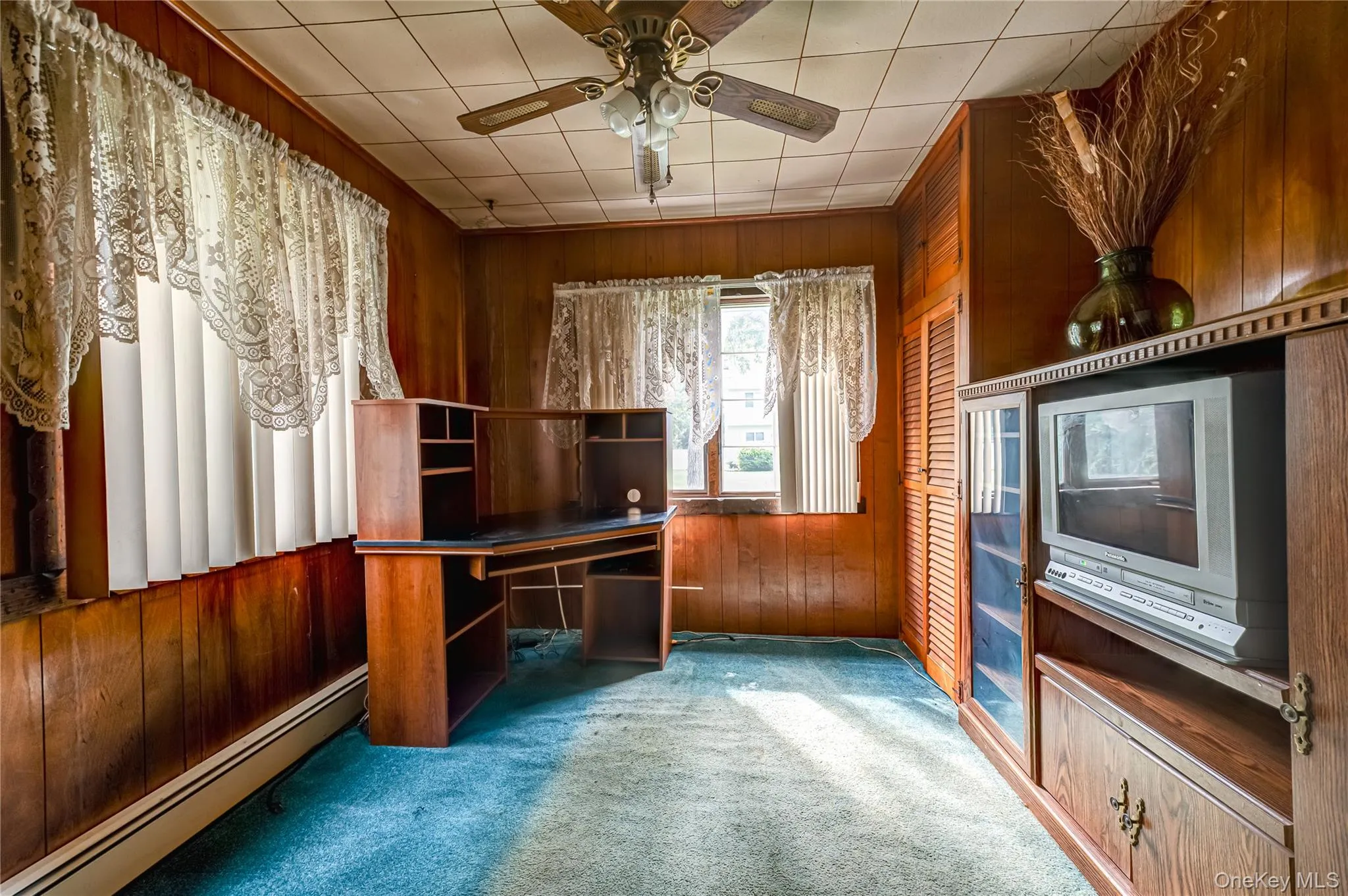 63 Barretts Avenue, Brookhaven, NY, 5 Bedrooms Bedrooms, 9 Rooms Rooms,2 BathroomsBathrooms,Residential,For Rent,Barretts,0,1050582 63 Barretts Avenue, Brookhaven, NY, 5 Bedrooms Bedrooms, 9 Rooms Rooms,2 BathroomsBathrooms,Residential,For Rent,Barretts,0,1050582