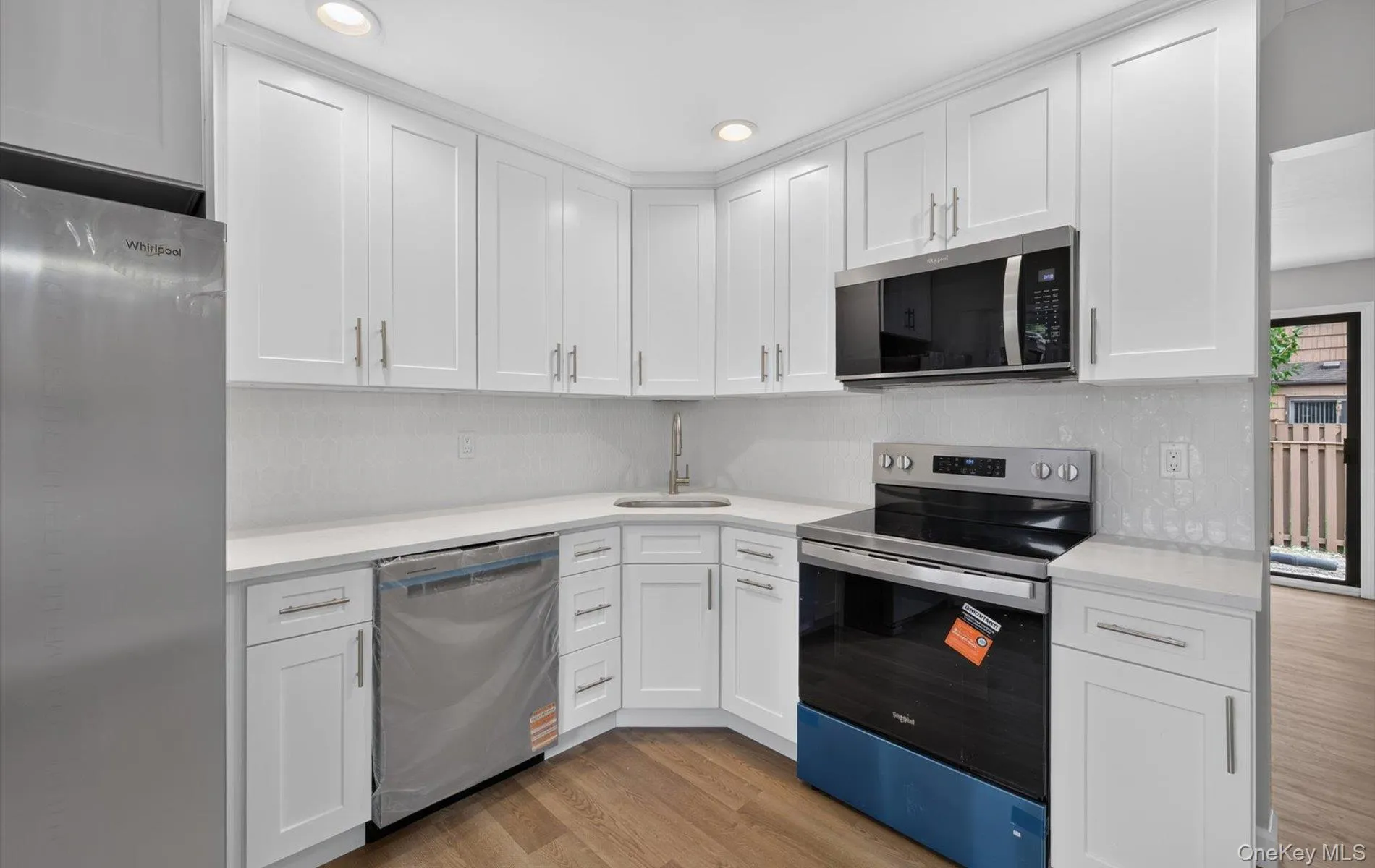 176 Melanie Way, Huntington, NY, 2 Bedrooms Bedrooms, 8 Rooms Rooms,1 BathroomBathrooms,Residential,For Rent,Melanie,0,1050583 176 Melanie Way, Huntington, NY, 2 Bedrooms Bedrooms, 8 Rooms Rooms,1 BathroomBathrooms,Residential,For Rent,Melanie,0,1050583