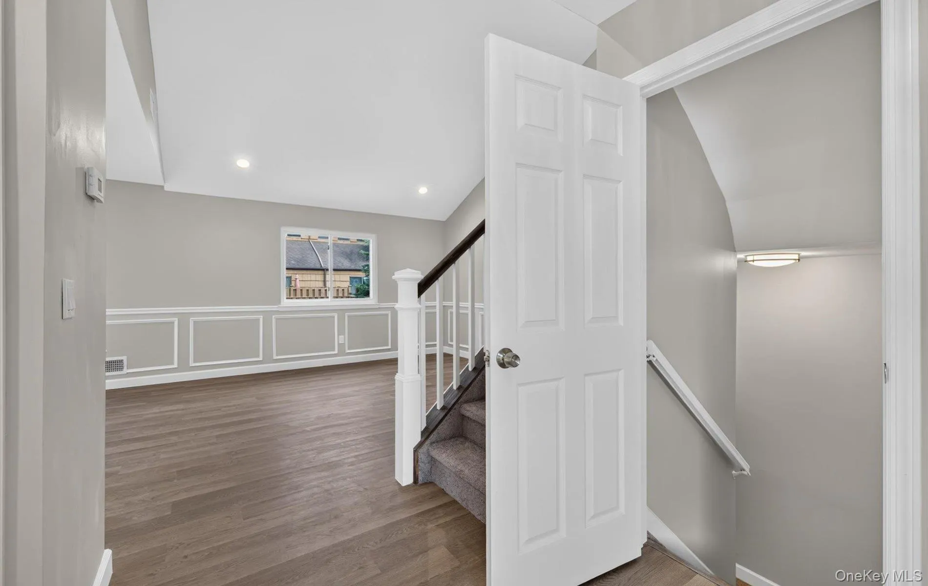 176 Melanie Way, Huntington, NY, 2 Bedrooms Bedrooms, 8 Rooms Rooms,1 BathroomBathrooms,Residential,For Rent,Melanie,0,1050583 176 Melanie Way, Huntington, NY, 2 Bedrooms Bedrooms, 8 Rooms Rooms,1 BathroomBathrooms,Residential,For Rent,Melanie,0,1050583