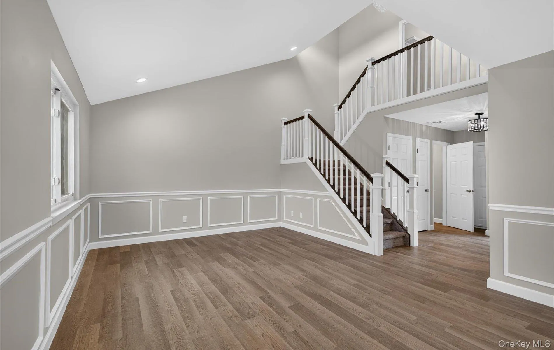 176 Melanie Way, Huntington, NY, 2 Bedrooms Bedrooms, 8 Rooms Rooms,1 BathroomBathrooms,Residential,For Rent,Melanie,0,1050583 176 Melanie Way, Huntington, NY, 2 Bedrooms Bedrooms, 8 Rooms Rooms,1 BathroomBathrooms,Residential,For Rent,Melanie,0,1050583