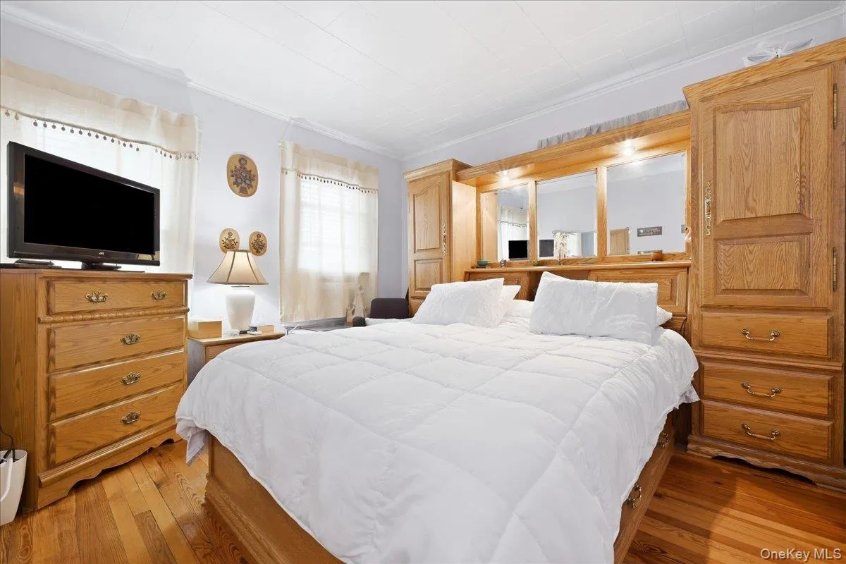 56 Elmwood Street, Hempstead, NY, 3 Bedrooms Bedrooms, 7 Rooms Rooms,2 BathroomsBathrooms,Residential,For Rent,Elmwood,0,1050601 56 Elmwood Street, Hempstead, NY, 3 Bedrooms Bedrooms, 7 Rooms Rooms,2 BathroomsBathrooms,Residential,For Rent,Elmwood,0,1050601