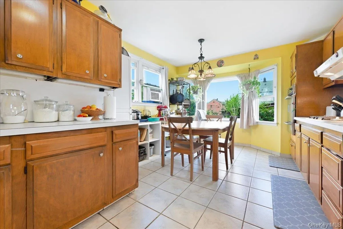 56 Elmwood Street, Hempstead, NY, 3 Bedrooms Bedrooms, 7 Rooms Rooms,2 BathroomsBathrooms,Residential,For Rent,Elmwood,0,1050601 56 Elmwood Street, Hempstead, NY, 3 Bedrooms Bedrooms, 7 Rooms Rooms,2 BathroomsBathrooms,Residential,For Rent,Elmwood,0,1050601