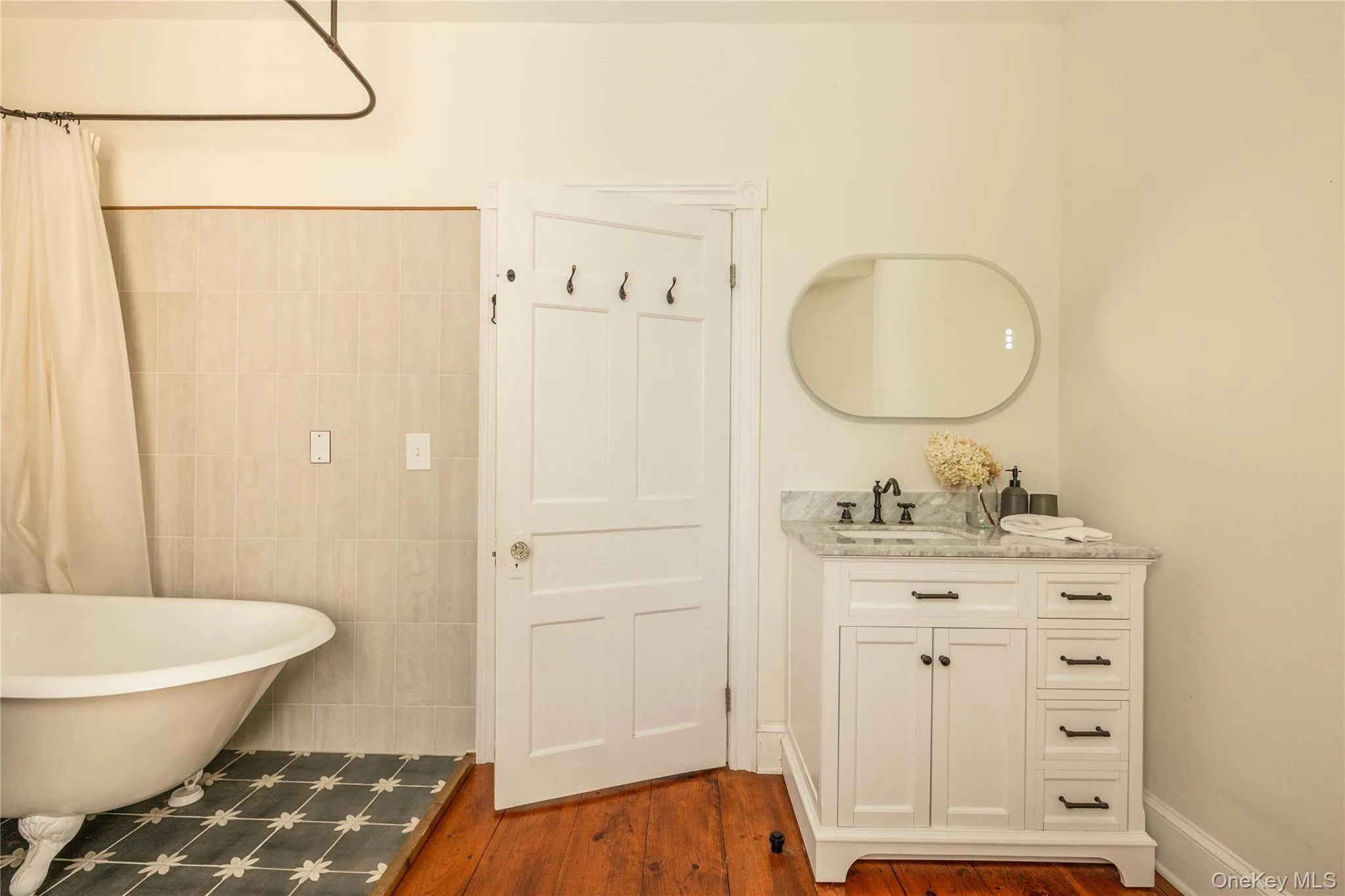 725 Route 66, Claverack, NY, 4 Bedrooms Bedrooms, 10 Rooms Rooms,2 BathroomsBathrooms,Residential,For Rent,Route 66,0,1050604 725 Route 66, Claverack, NY, 4 Bedrooms Bedrooms, 10 Rooms Rooms,2 BathroomsBathrooms,Residential,For Rent,Route 66,0,1050604