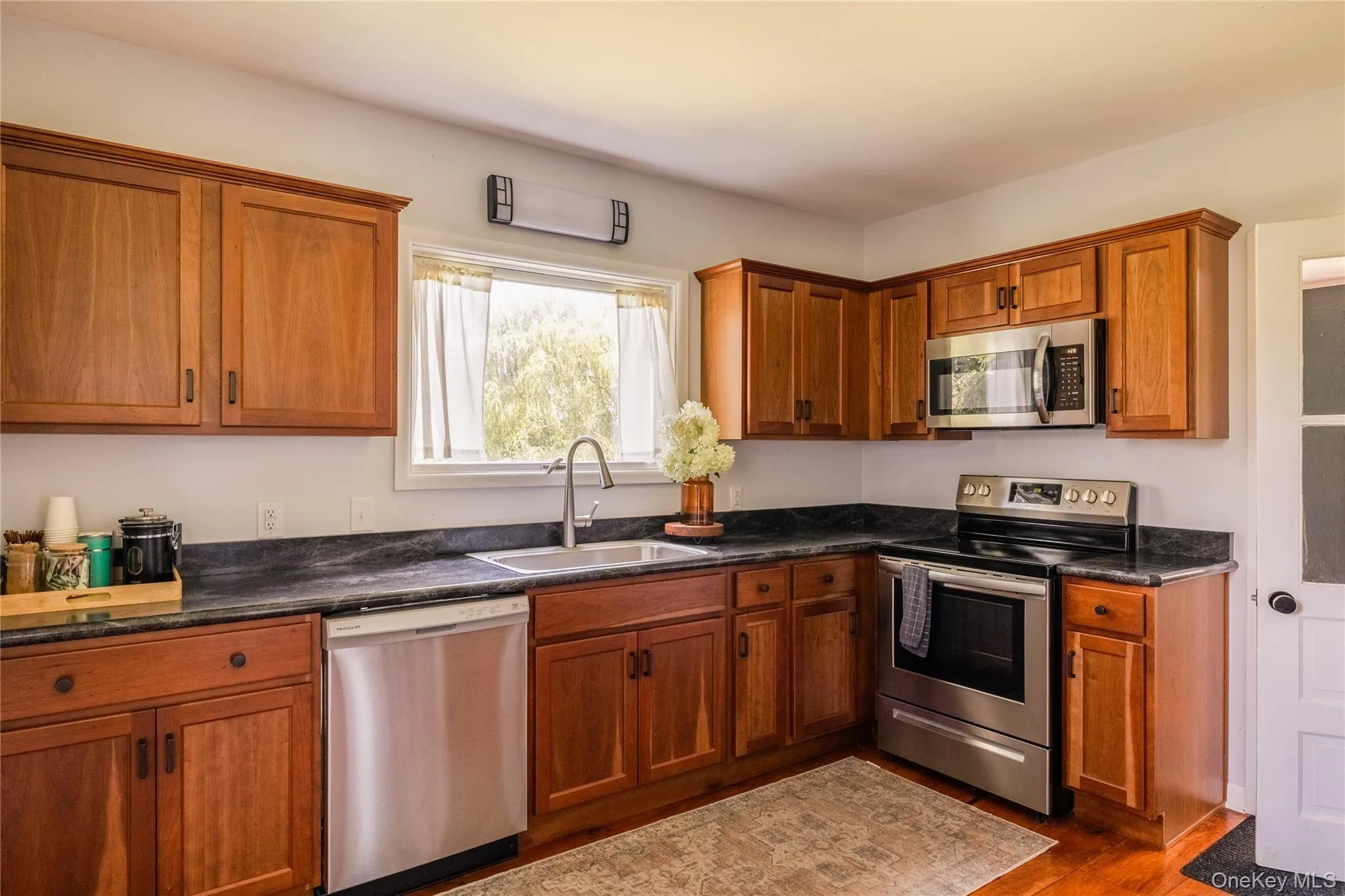 725 Route 66, Claverack, NY, 4 Bedrooms Bedrooms, 10 Rooms Rooms,2 BathroomsBathrooms,Residential,For Rent,Route 66,0,1050604 725 Route 66, Claverack, NY, 4 Bedrooms Bedrooms, 10 Rooms Rooms,2 BathroomsBathrooms,Residential,For Rent,Route 66,0,1050604