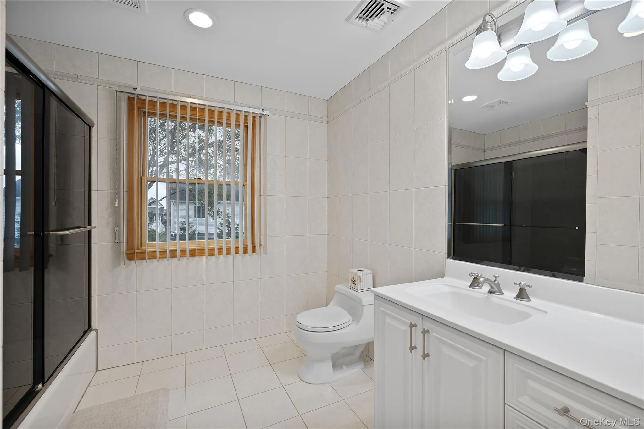24 South Plaza, Babylon, NY, 5 Bedrooms Bedrooms, 10 Rooms Rooms,4 BathroomsBathrooms,Residential,For Rent,South,0,1050616 24 South Plaza, Babylon, NY, 5 Bedrooms Bedrooms, 10 Rooms Rooms,4 BathroomsBathrooms,Residential,For Rent,South,0,1050616
