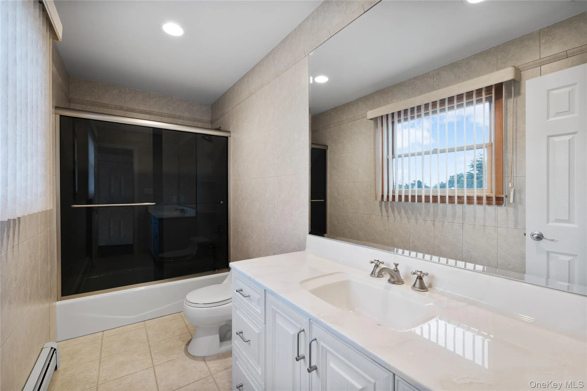 24 South Plaza, Babylon, NY, 5 Bedrooms Bedrooms, 10 Rooms Rooms,4 BathroomsBathrooms,Residential,For Rent,South,0,1050616 24 South Plaza, Babylon, NY, 5 Bedrooms Bedrooms, 10 Rooms Rooms,4 BathroomsBathrooms,Residential,For Rent,South,0,1050616