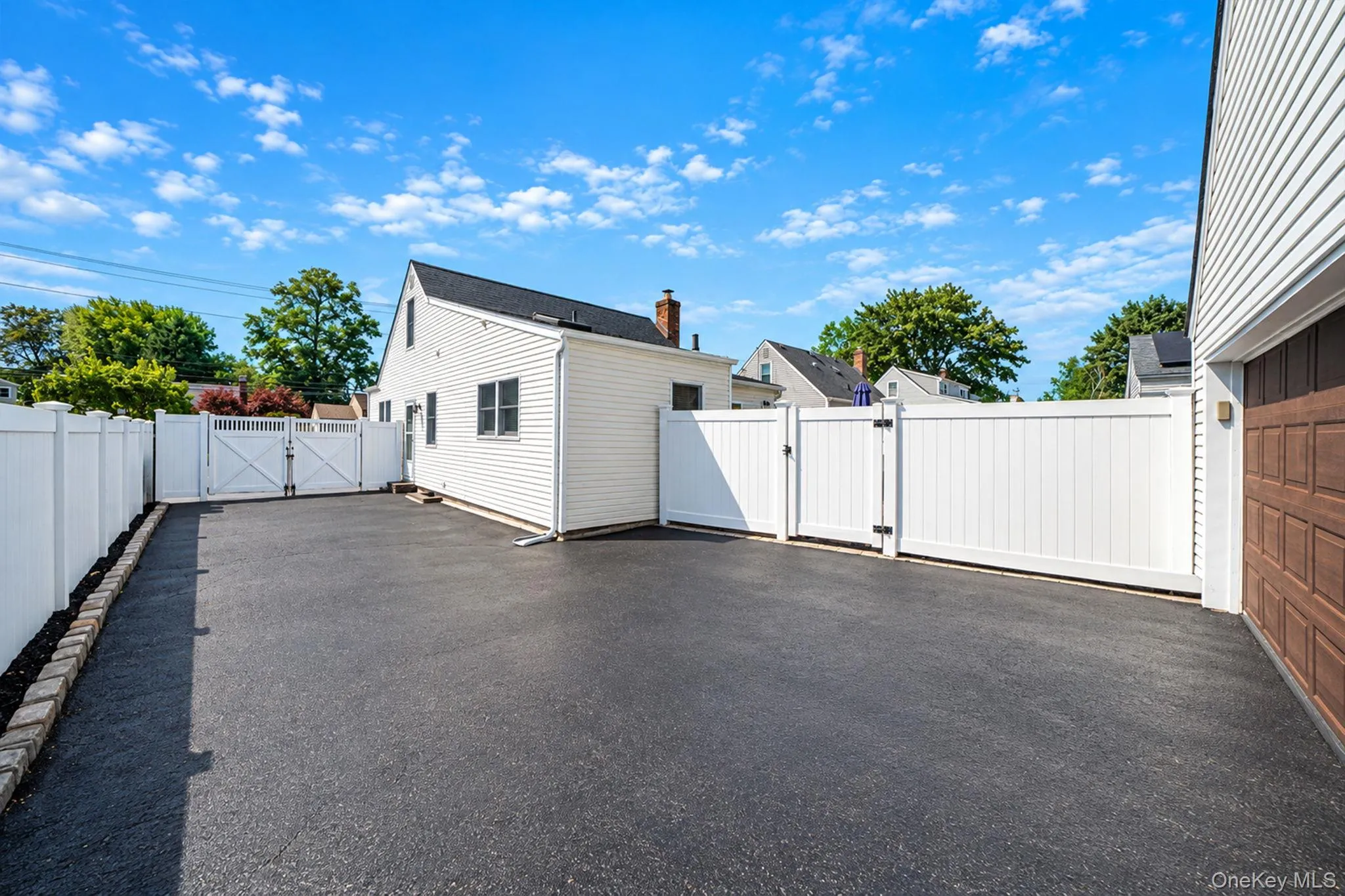 525 Secatogue Avenue, Babylon, NY, 2 Bedrooms Bedrooms, 7 Rooms Rooms,2 BathroomsBathrooms,Residential,For Rent,Secatogue,0,1050619 525 Secatogue Avenue, Babylon, NY, 2 Bedrooms Bedrooms, 7 Rooms Rooms,2 BathroomsBathrooms,Residential,For Rent,Secatogue,0,1050619