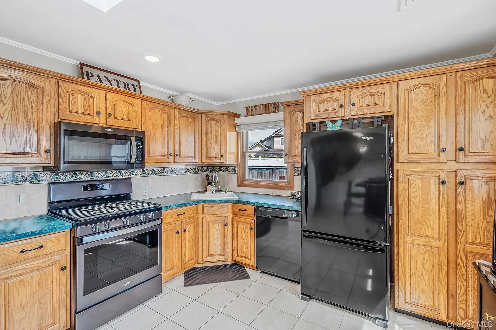 525 Secatogue Avenue, Babylon, NY, 2 Bedrooms Bedrooms, 7 Rooms Rooms,2 BathroomsBathrooms,Residential,For Rent,Secatogue,0,1050619 525 Secatogue Avenue, Babylon, NY, 2 Bedrooms Bedrooms, 7 Rooms Rooms,2 BathroomsBathrooms,Residential,For Rent,Secatogue,0,1050619