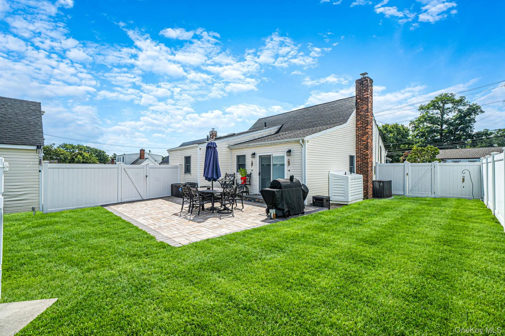 525 Secatogue Avenue, Babylon, NY, 2 Bedrooms Bedrooms, 7 Rooms Rooms,2 BathroomsBathrooms,Residential,For Rent,Secatogue,0,1050619 525 Secatogue Avenue, Babylon, NY, 2 Bedrooms Bedrooms, 7 Rooms Rooms,2 BathroomsBathrooms,Residential,For Rent,Secatogue,0,1050619