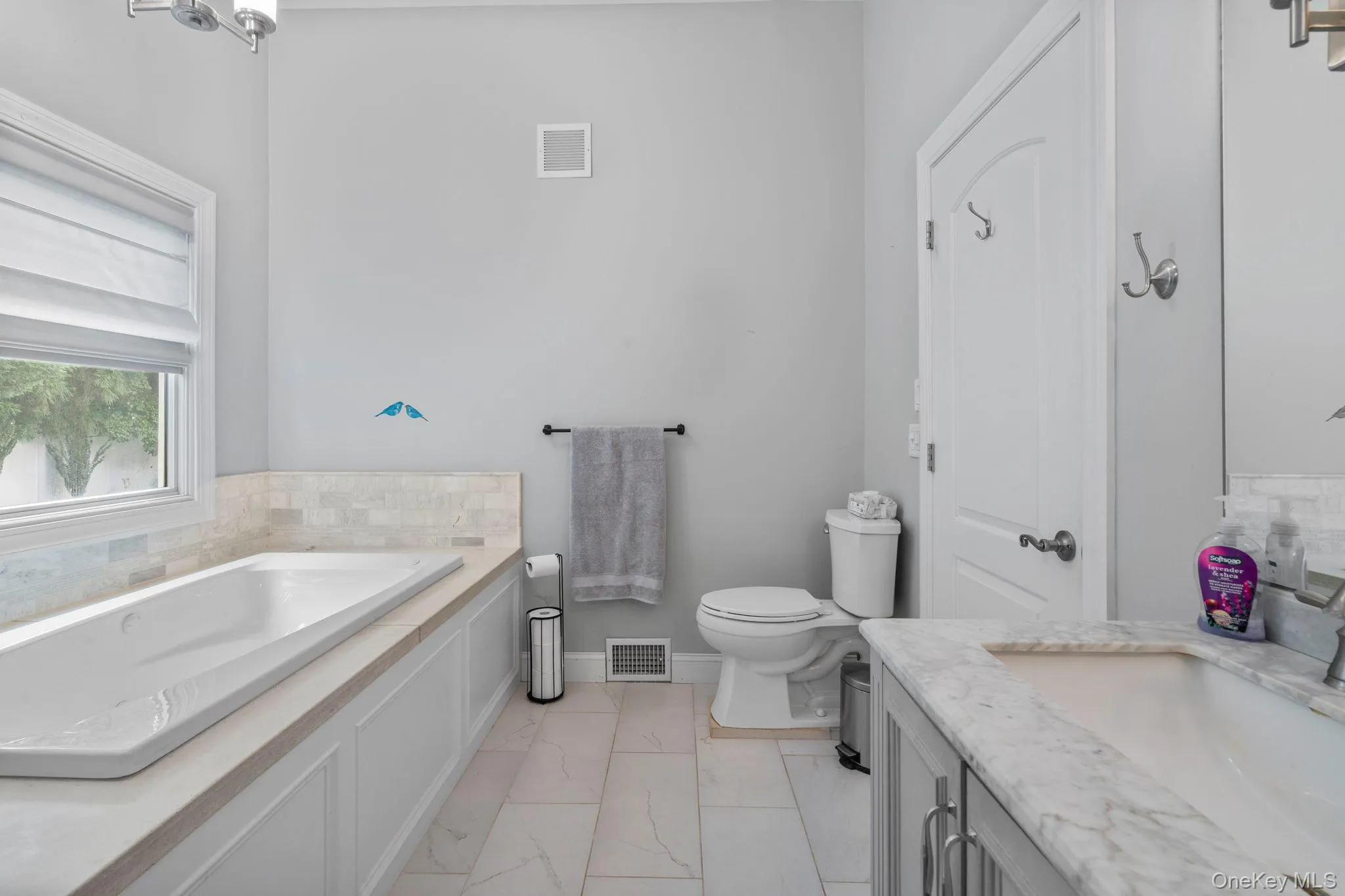 95 Patchogue Drive, Brookhaven, NY, 4 Bedrooms Bedrooms, 10 Rooms Rooms,3 BathroomsBathrooms,Residential,For Rent,Patchogue,0,1050621 95 Patchogue Drive, Brookhaven, NY, 4 Bedrooms Bedrooms, 10 Rooms Rooms,3 BathroomsBathrooms,Residential,For Rent,Patchogue,0,1050621