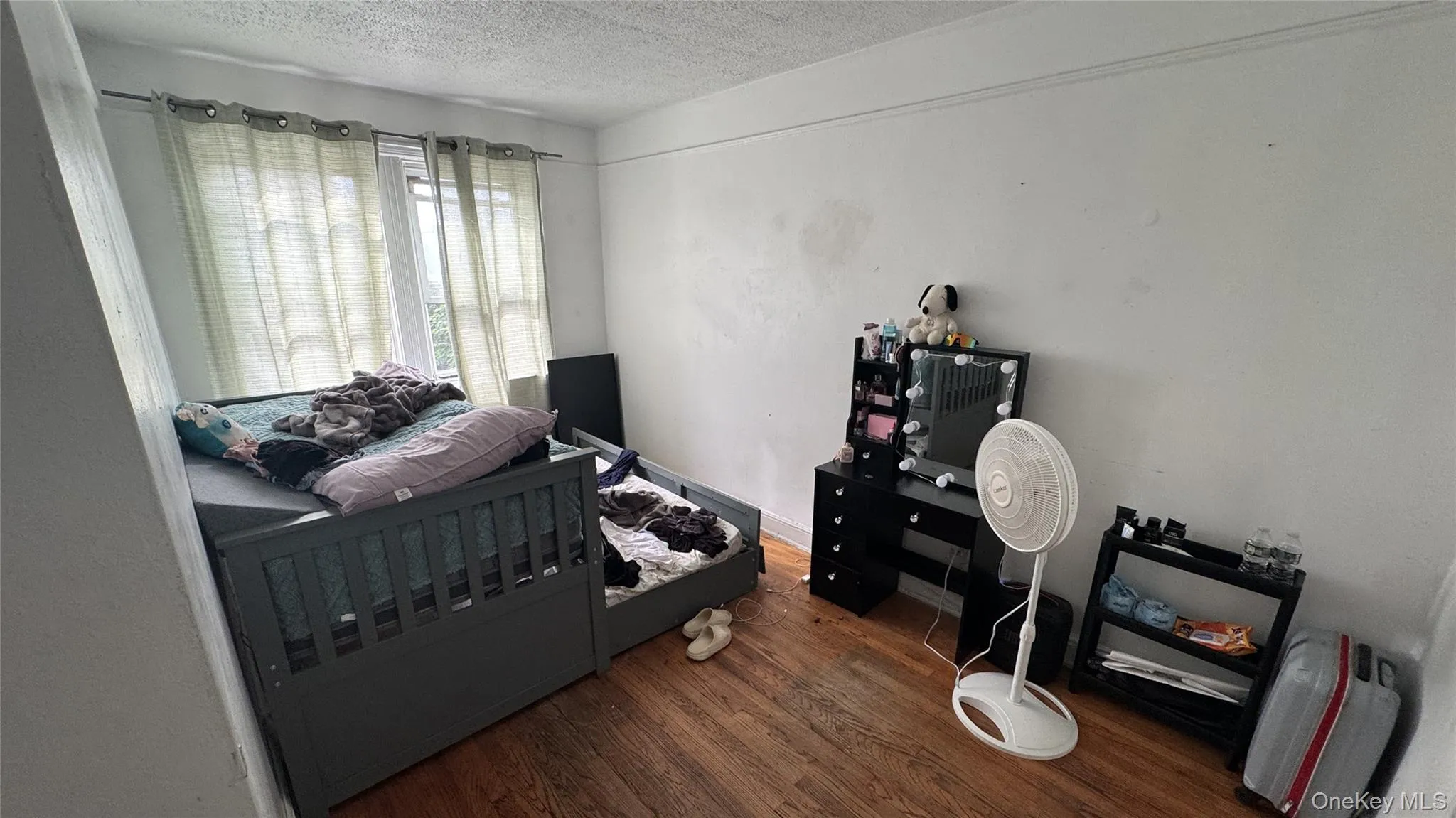 24-26 83rd Street, New York, NY, 3 Bedrooms Bedrooms, 7 Rooms Rooms,2 BathroomsBathrooms,Residential,For Rent,83rd,0,1050623 24-26 83rd Street, New York, NY, 3 Bedrooms Bedrooms, 7 Rooms Rooms,2 BathroomsBathrooms,Residential,For Rent,83rd,0,1050623
