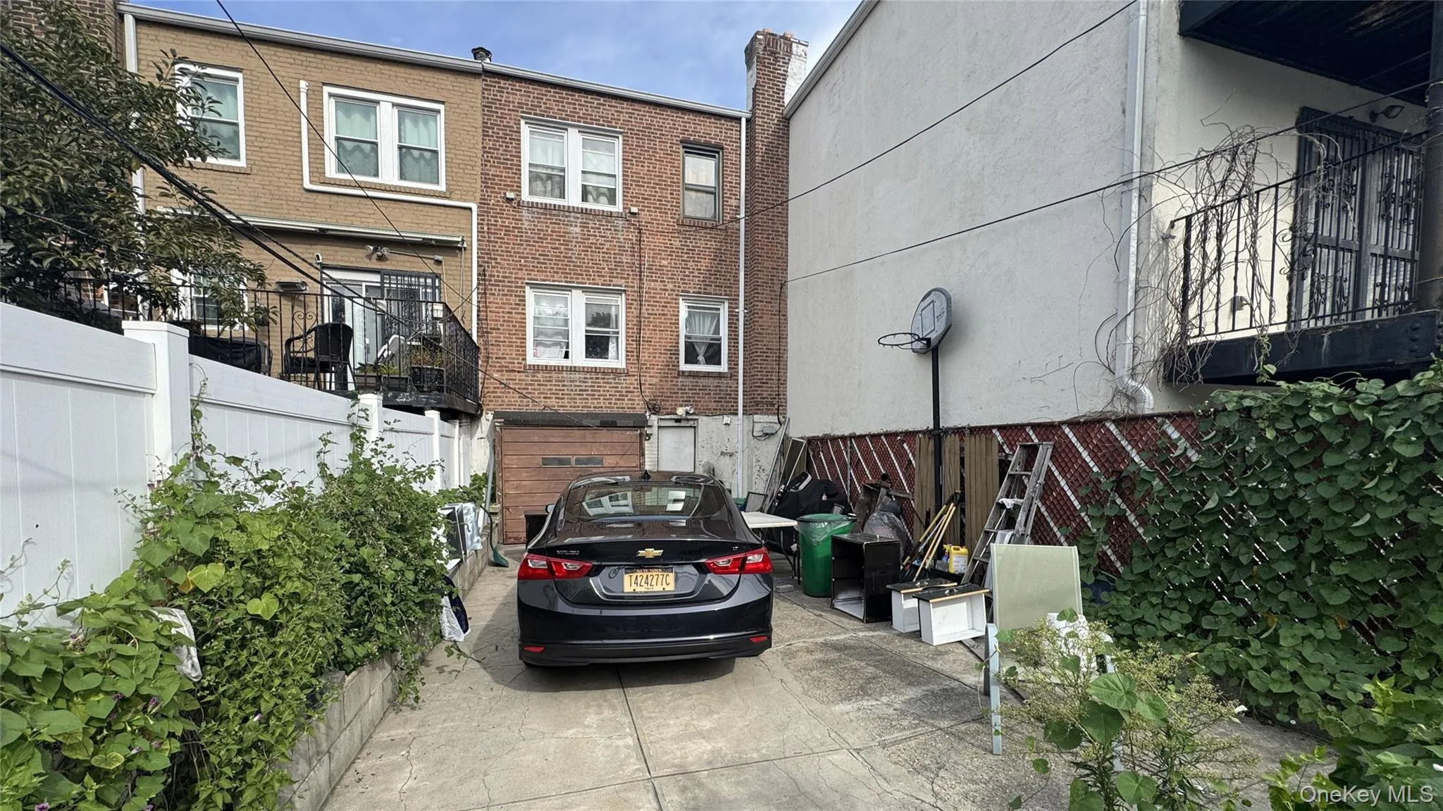 24-26 83rd Street, New York, NY, 3 Bedrooms Bedrooms, 7 Rooms Rooms,2 BathroomsBathrooms,Residential,For Rent,83rd,0,1050623 24-26 83rd Street, New York, NY, 3 Bedrooms Bedrooms, 7 Rooms Rooms,2 BathroomsBathrooms,Residential,For Rent,83rd,0,1050623