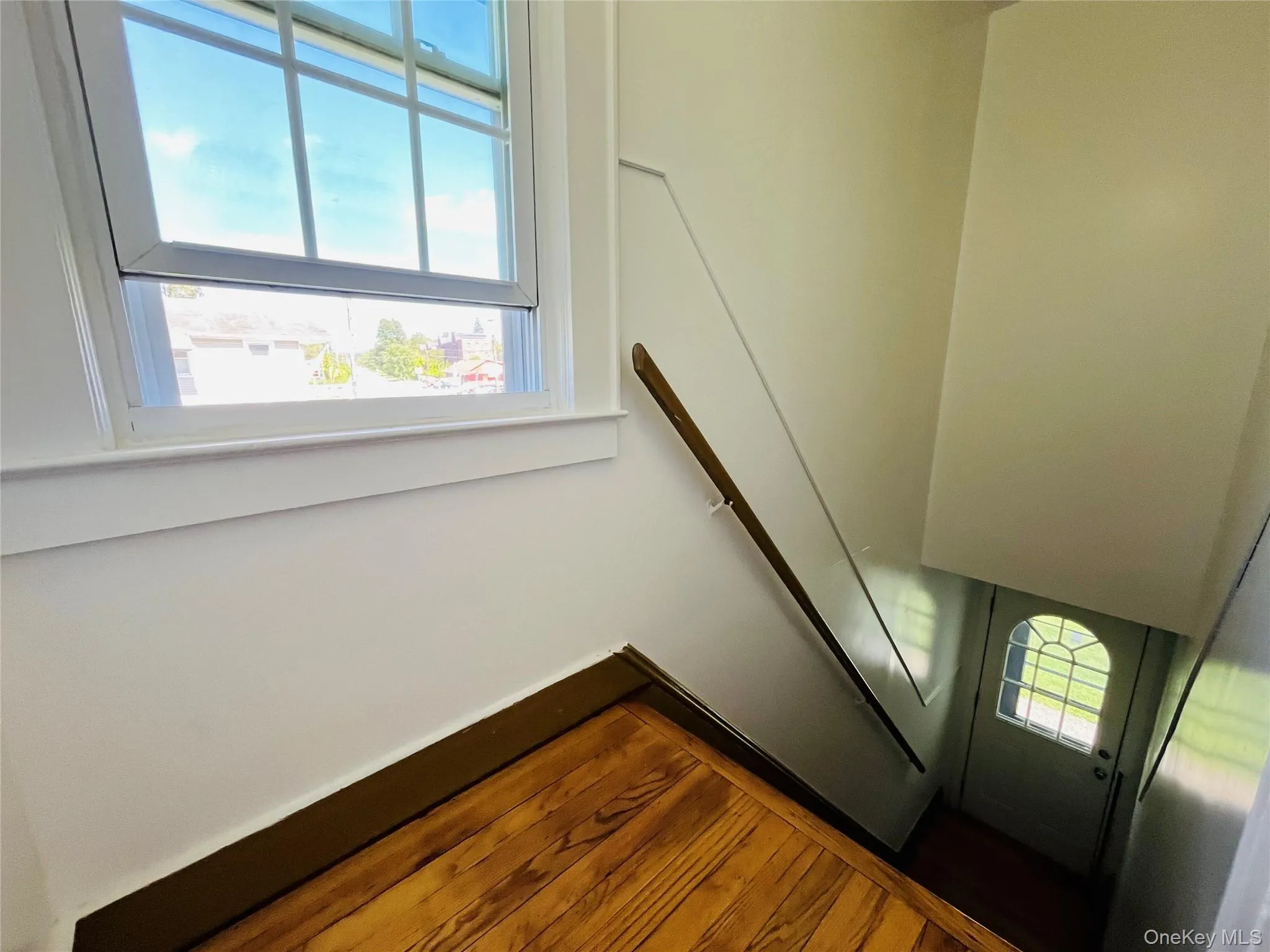 Front entry staircase Front entry staircase