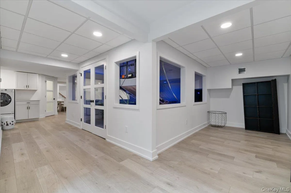 5 Landing Court, Huntington, NY, 5 Bedrooms Bedrooms, 15 Rooms Rooms,5 BathroomsBathrooms,Residential,For Rent,Landing,0,1050631 5 Landing Court, Huntington, NY, 5 Bedrooms Bedrooms, 15 Rooms Rooms,5 BathroomsBathrooms,Residential,For Rent,Landing,0,1050631