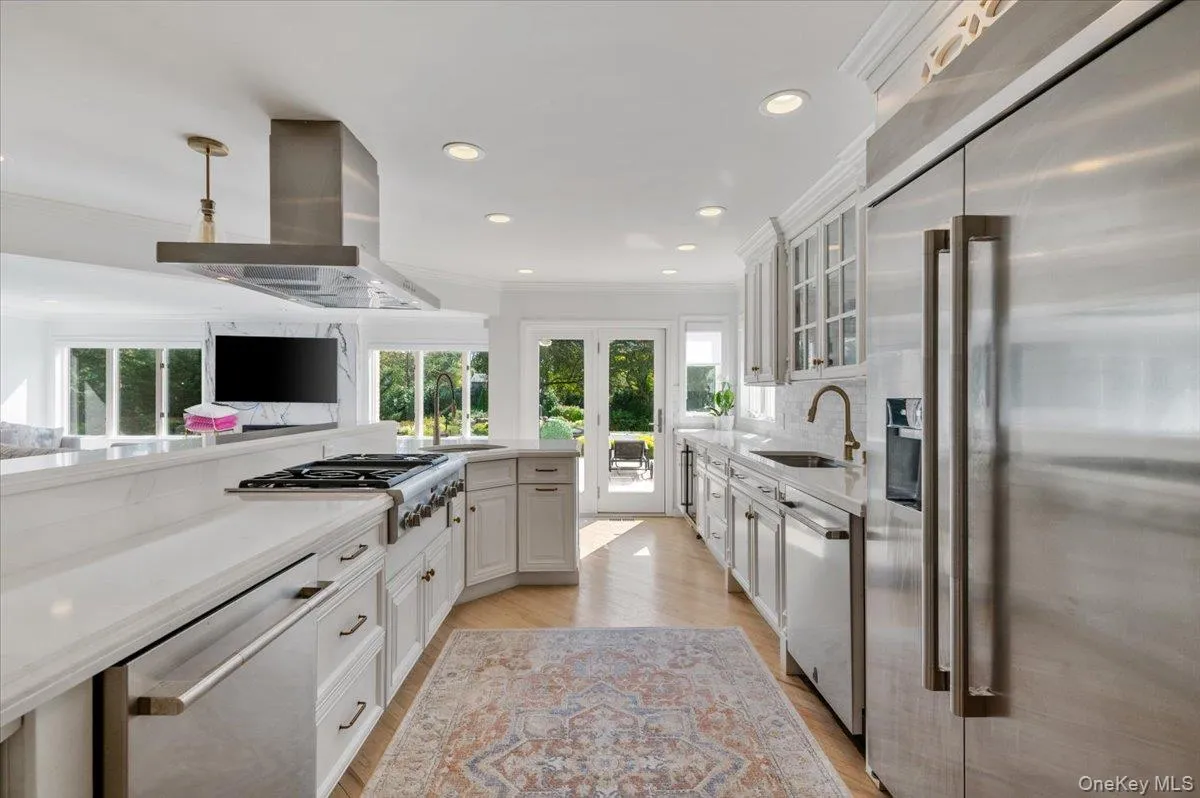 5 Landing Court, Huntington, NY, 5 Bedrooms Bedrooms, 15 Rooms Rooms,5 BathroomsBathrooms,Residential,For Rent,Landing,0,1050631 5 Landing Court, Huntington, NY, 5 Bedrooms Bedrooms, 15 Rooms Rooms,5 BathroomsBathrooms,Residential,For Rent,Landing,0,1050631