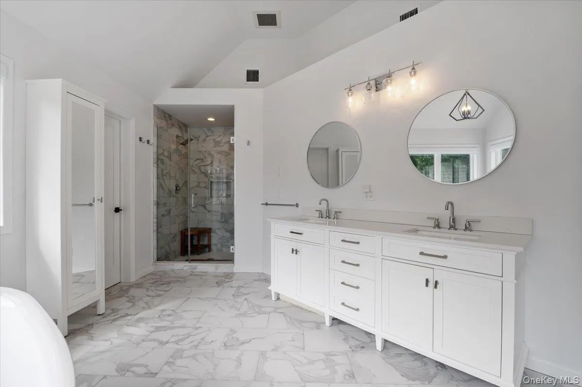 5 Landing Court, Huntington, NY, 5 Bedrooms Bedrooms, 15 Rooms Rooms,5 BathroomsBathrooms,Residential,For Rent,Landing,0,1050631 5 Landing Court, Huntington, NY, 5 Bedrooms Bedrooms, 15 Rooms Rooms,5 BathroomsBathrooms,Residential,For Rent,Landing,0,1050631