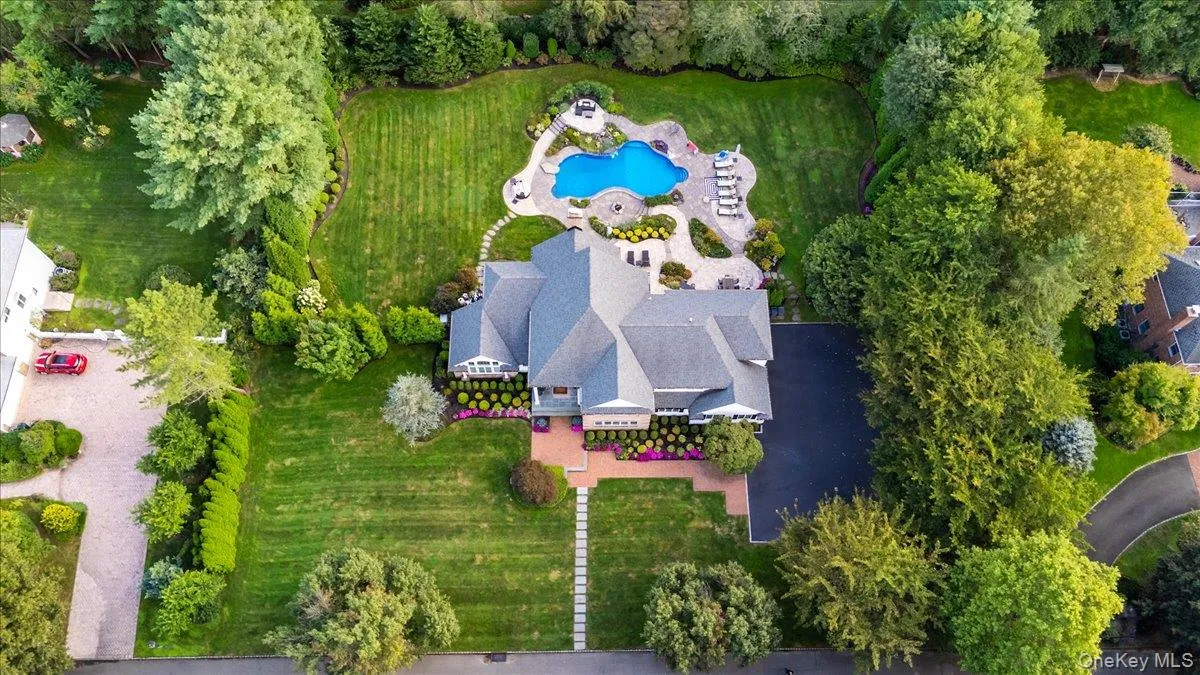 5 Landing Court, Huntington, NY, 5 Bedrooms Bedrooms, 15 Rooms Rooms,5 BathroomsBathrooms,Residential,For Rent,Landing,0,1050631 5 Landing Court, Huntington, NY, 5 Bedrooms Bedrooms, 15 Rooms Rooms,5 BathroomsBathrooms,Residential,For Rent,Landing,0,1050631