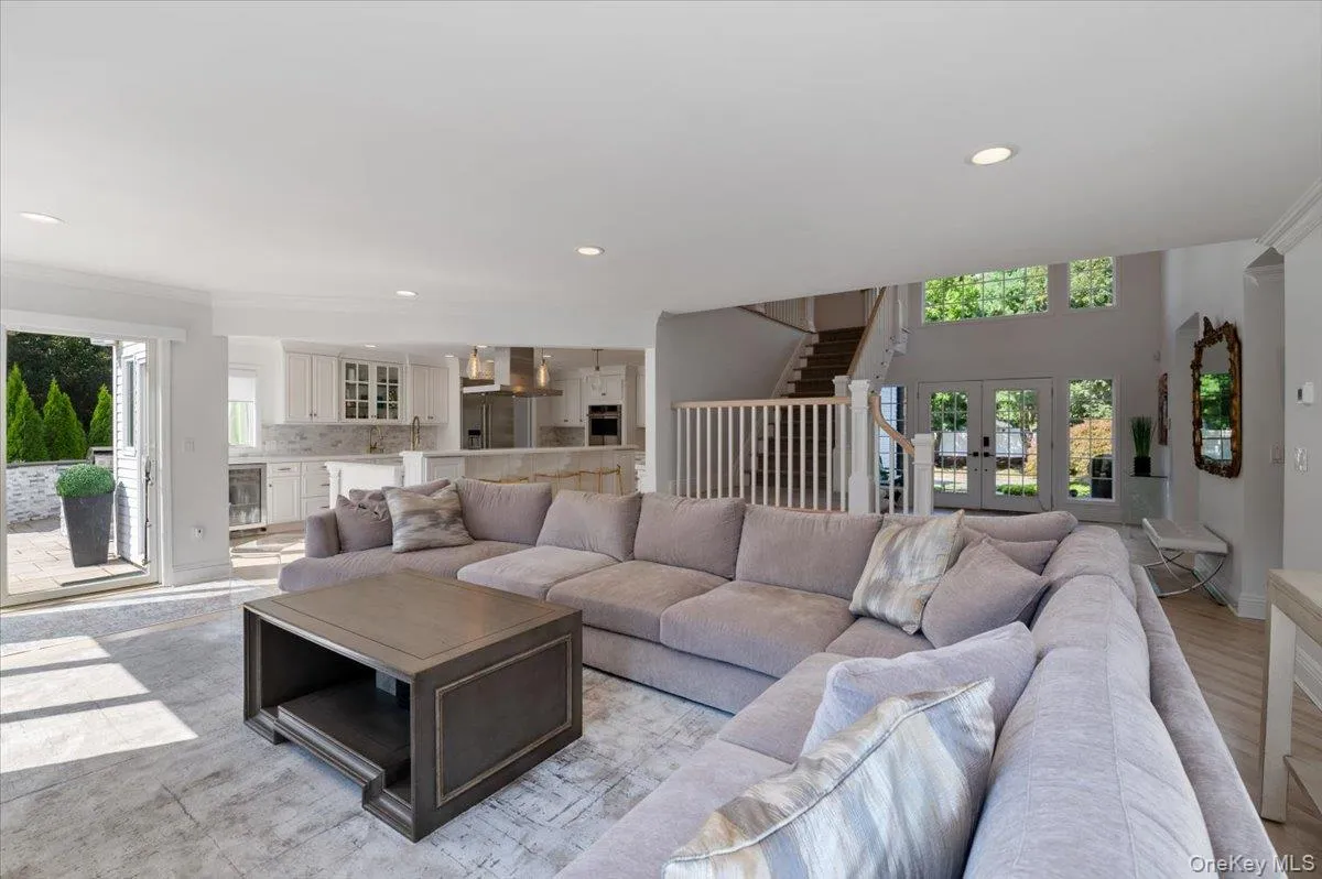 5 Landing Court, Huntington, NY, 5 Bedrooms Bedrooms, 15 Rooms Rooms,5 BathroomsBathrooms,Residential,For Rent,Landing,0,1050631 5 Landing Court, Huntington, NY, 5 Bedrooms Bedrooms, 15 Rooms Rooms,5 BathroomsBathrooms,Residential,For Rent,Landing,0,1050631