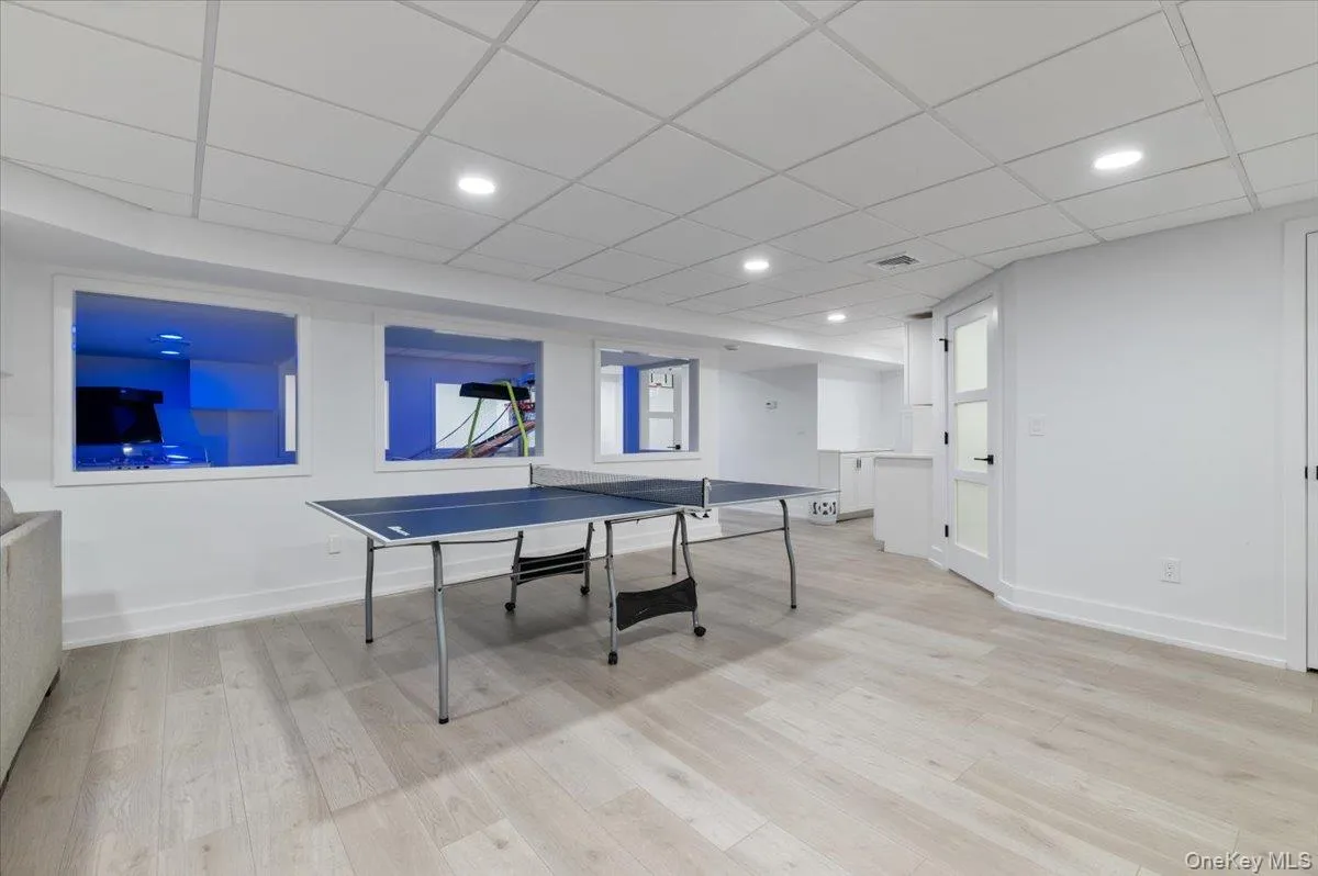 5 Landing Court, Huntington, NY, 5 Bedrooms Bedrooms, 15 Rooms Rooms,5 BathroomsBathrooms,Residential,For Rent,Landing,0,1050631 5 Landing Court, Huntington, NY, 5 Bedrooms Bedrooms, 15 Rooms Rooms,5 BathroomsBathrooms,Residential,For Rent,Landing,0,1050631