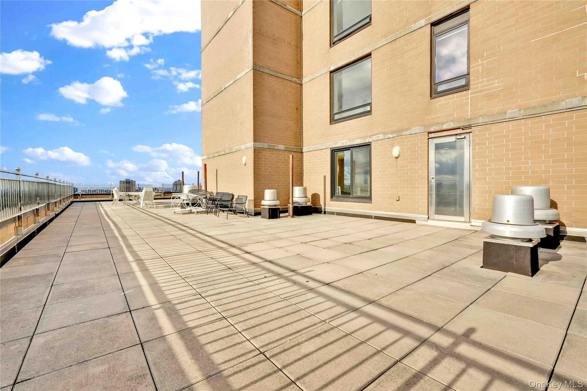 11624 Grosvenor Lane, New York, NY, 2 Bedrooms Bedrooms, 6 Rooms Rooms,2 BathroomsBathrooms,Residential,For Rent,Grosvenor,0,1050635 11624 Grosvenor Lane, New York, NY, 2 Bedrooms Bedrooms, 6 Rooms Rooms,2 BathroomsBathrooms,Residential,For Rent,Grosvenor,0,1050635