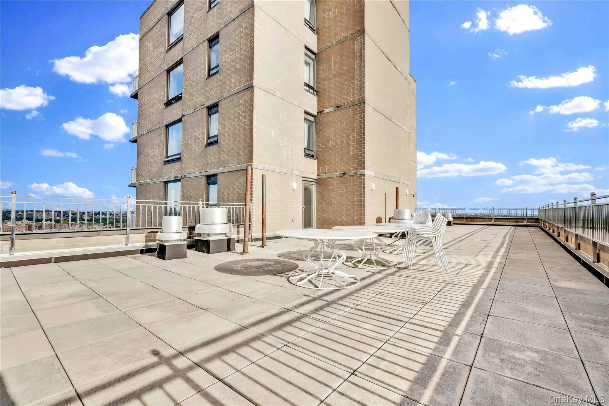 11624 Grosvenor Lane, New York, NY, 2 Bedrooms Bedrooms, 6 Rooms Rooms,2 BathroomsBathrooms,Residential,For Rent,Grosvenor,0,1050635 11624 Grosvenor Lane, New York, NY, 2 Bedrooms Bedrooms, 6 Rooms Rooms,2 BathroomsBathrooms,Residential,For Rent,Grosvenor,0,1050635