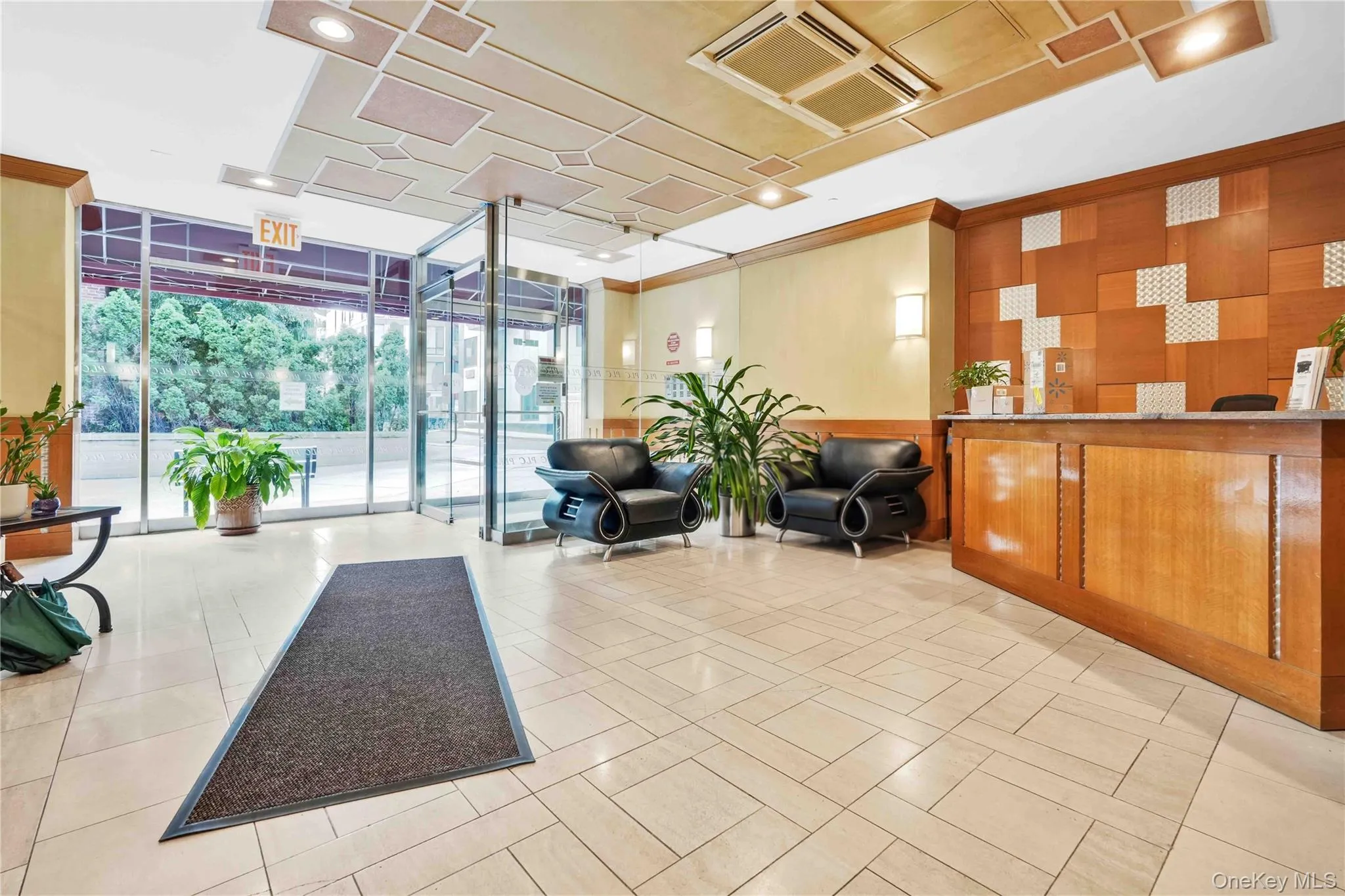 11624 Grosvenor Lane, New York, NY, 2 Bedrooms Bedrooms, 6 Rooms Rooms,2 BathroomsBathrooms,Residential,For Rent,Grosvenor,0,1050635 11624 Grosvenor Lane, New York, NY, 2 Bedrooms Bedrooms, 6 Rooms Rooms,2 BathroomsBathrooms,Residential,For Rent,Grosvenor,0,1050635