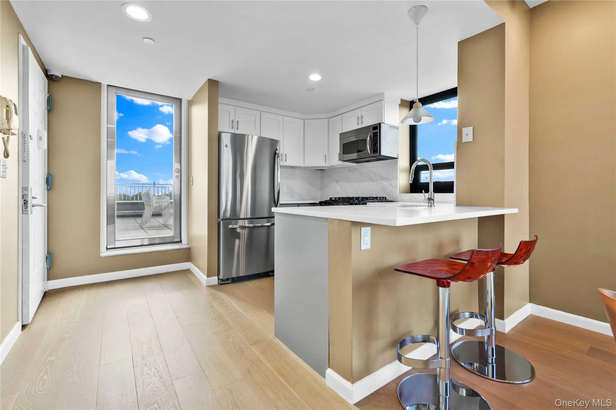 11624 Grosvenor Lane, New York, NY, 2 Bedrooms Bedrooms, 6 Rooms Rooms,2 BathroomsBathrooms,Residential,For Rent,Grosvenor,0,1050635 11624 Grosvenor Lane, New York, NY, 2 Bedrooms Bedrooms, 6 Rooms Rooms,2 BathroomsBathrooms,Residential,For Rent,Grosvenor,0,1050635