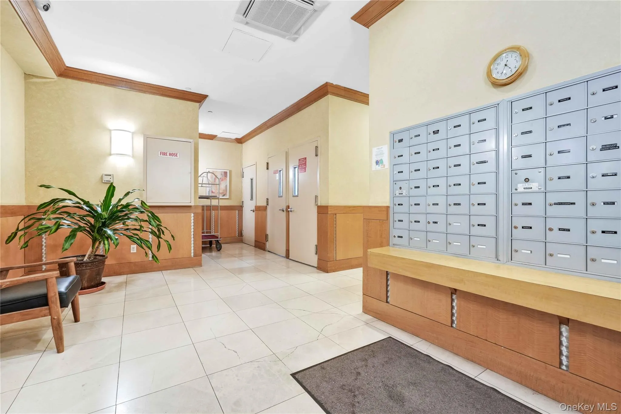 11624 Grosvenor Lane, New York, NY, 2 Bedrooms Bedrooms, 6 Rooms Rooms,2 BathroomsBathrooms,Residential,For Rent,Grosvenor,0,1050635 11624 Grosvenor Lane, New York, NY, 2 Bedrooms Bedrooms, 6 Rooms Rooms,2 BathroomsBathrooms,Residential,For Rent,Grosvenor,0,1050635