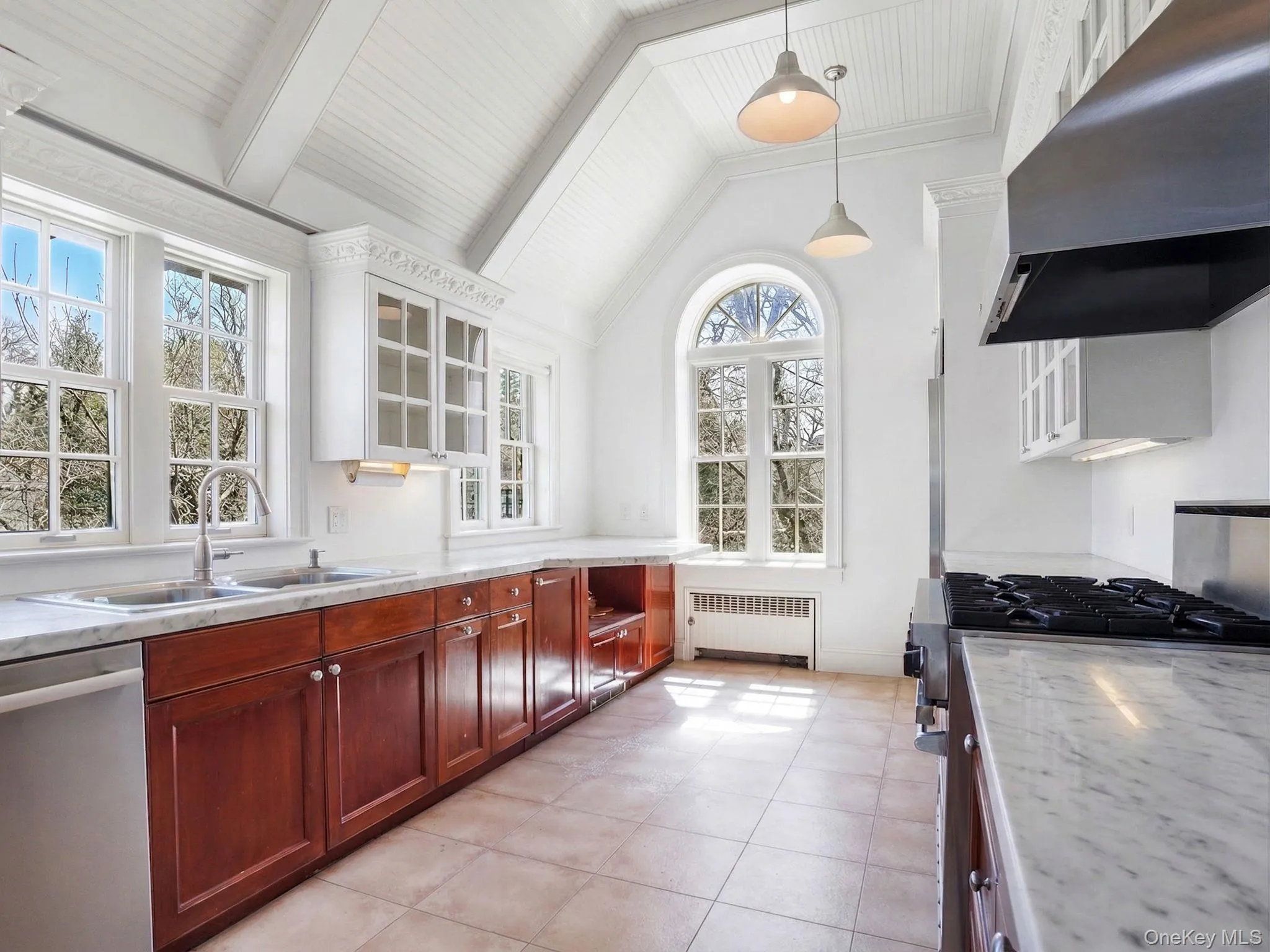 15 Hemlock Road, Eastchester, NY, 6 Bedrooms Bedrooms, 15 Rooms Rooms,4 BathroomsBathrooms,Residential,For Rent,Hemlock,0,1050636 15 Hemlock Road, Eastchester, NY, 6 Bedrooms Bedrooms, 15 Rooms Rooms,4 BathroomsBathrooms,Residential,For Rent,Hemlock,0,1050636