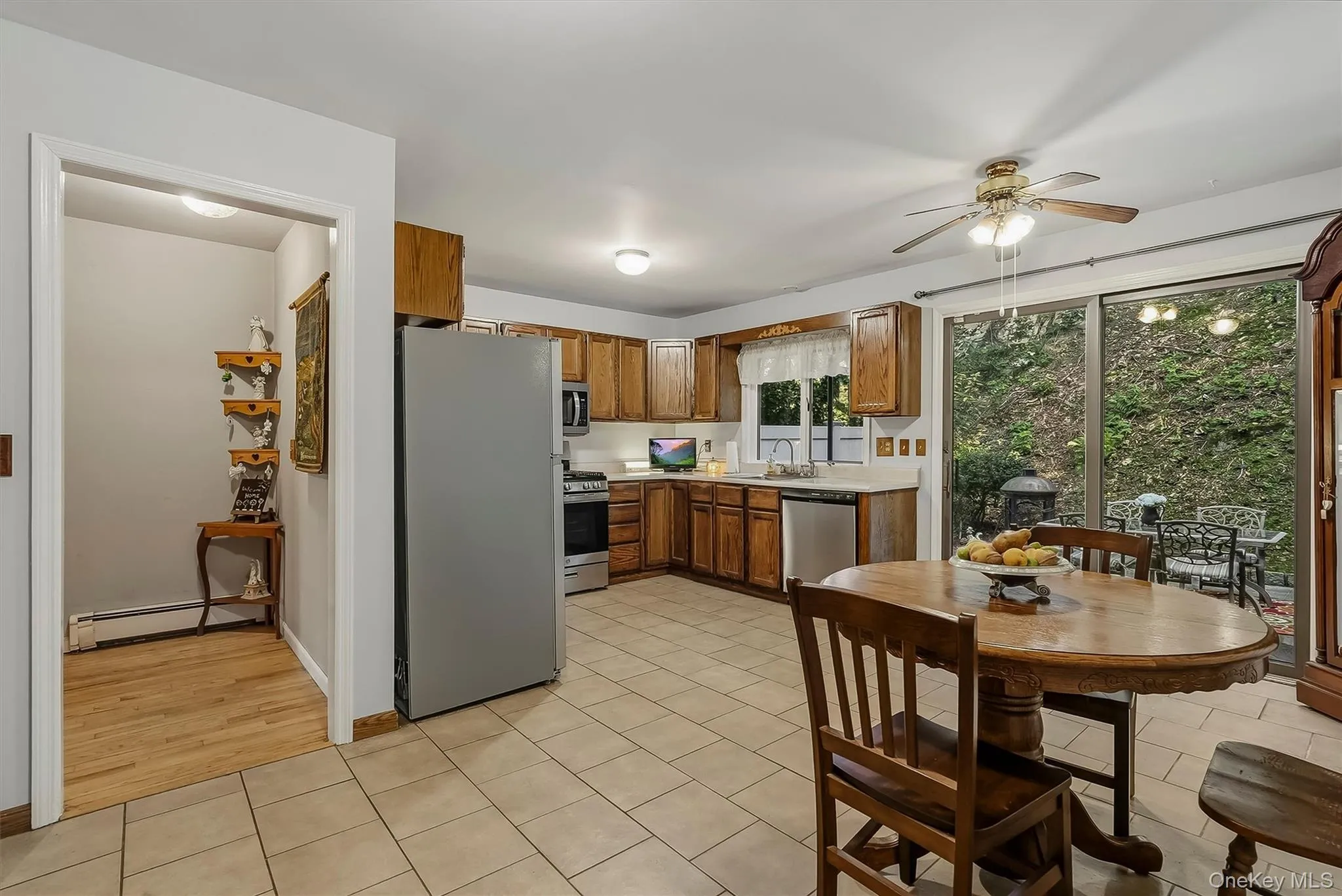 17 Pemart Avenue, Peekskill, NY, 3 Bedrooms Bedrooms, 5 Rooms Rooms,1 BathroomBathrooms,Residential,For Rent,Pemart,0,1050642 17 Pemart Avenue, Peekskill, NY, 3 Bedrooms Bedrooms, 5 Rooms Rooms,1 BathroomBathrooms,Residential,For Rent,Pemart,0,1050642