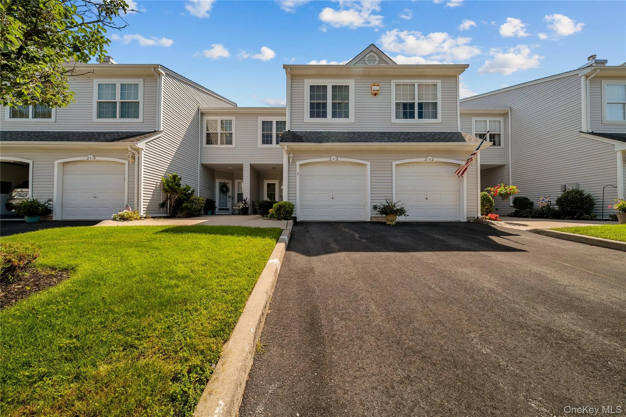 203 Windward Court, Brookhaven, NY, 3 Bedrooms Bedrooms, 6 Rooms Rooms,2 BathroomsBathrooms,Residential,For Rent,Windward,0,1050644 203 Windward Court, Brookhaven, NY, 3 Bedrooms Bedrooms, 6 Rooms Rooms,2 BathroomsBathrooms,Residential,For Rent,Windward,0,1050644