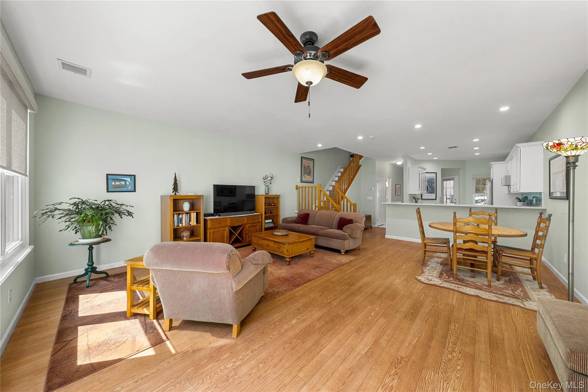 203 Windward Court, Brookhaven, NY, 3 Bedrooms Bedrooms, 6 Rooms Rooms,2 BathroomsBathrooms,Residential,For Rent,Windward,0,1050644 203 Windward Court, Brookhaven, NY, 3 Bedrooms Bedrooms, 6 Rooms Rooms,2 BathroomsBathrooms,Residential,For Rent,Windward,0,1050644