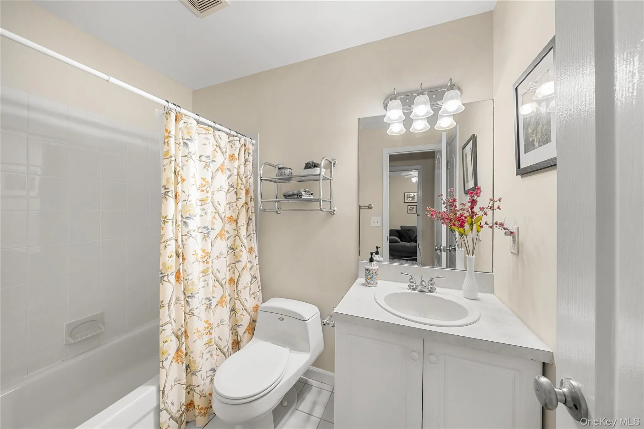 203 Windward Court, Brookhaven, NY, 3 Bedrooms Bedrooms, 6 Rooms Rooms,2 BathroomsBathrooms,Residential,For Rent,Windward,0,1050644 203 Windward Court, Brookhaven, NY, 3 Bedrooms Bedrooms, 6 Rooms Rooms,2 BathroomsBathrooms,Residential,For Rent,Windward,0,1050644