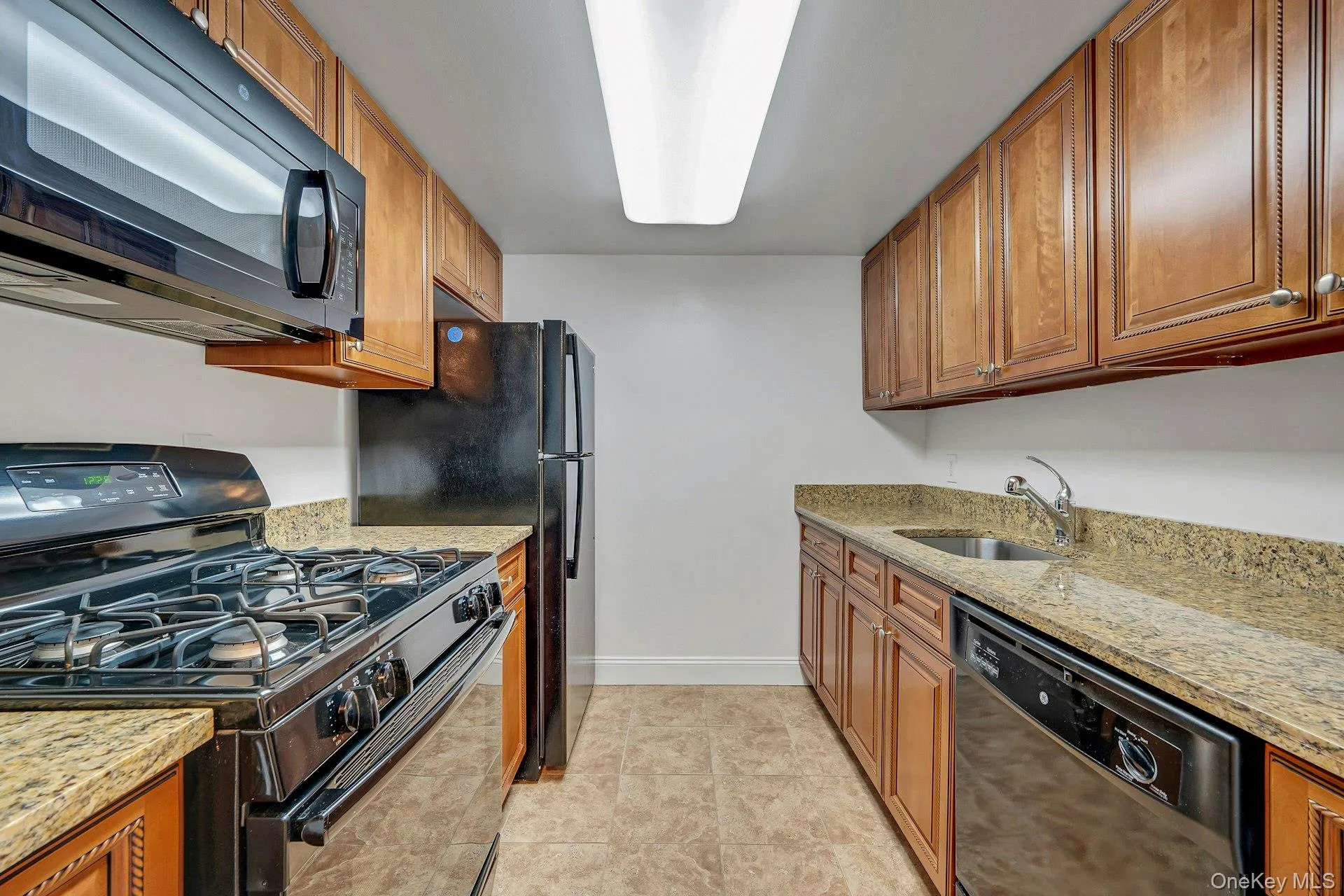 2 Park Avenue, Eastchester, NY, 1 Bedroom Bedrooms, 4 Room Rooms,1 BathroomBathrooms,Residential Lease,For Rent,Park,0,1050645 2 Park Avenue, Eastchester, NY, 1 Bedroom Bedrooms, 4 Room Rooms,1 BathroomBathrooms,Residential Lease,For Rent,Park,0,1050645