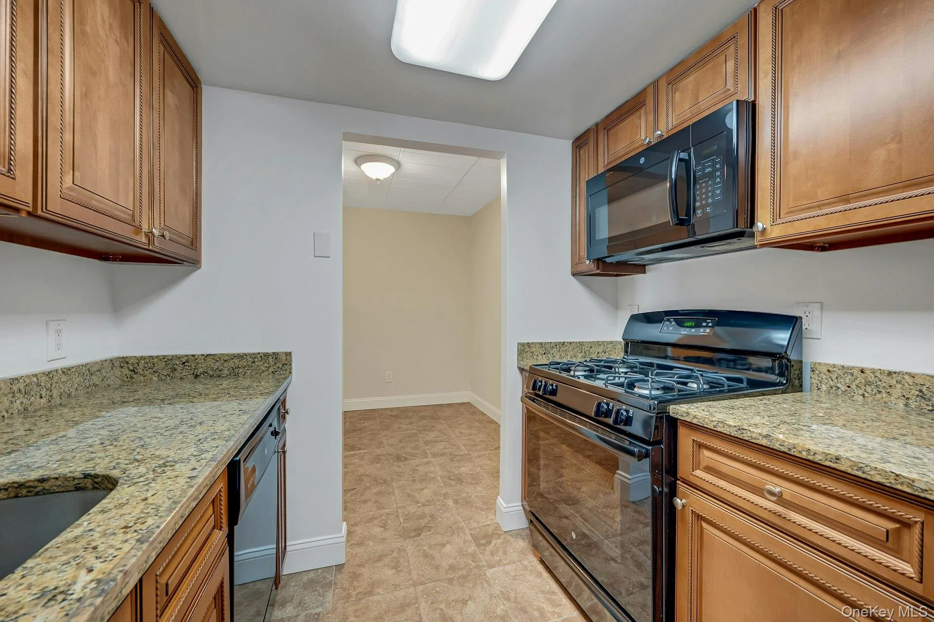 2 Park Avenue, Eastchester, NY, 1 Bedroom Bedrooms, 4 Room Rooms,1 BathroomBathrooms,Residential Lease,For Rent,Park,0,1050645 2 Park Avenue, Eastchester, NY, 1 Bedroom Bedrooms, 4 Room Rooms,1 BathroomBathrooms,Residential Lease,For Rent,Park,0,1050645